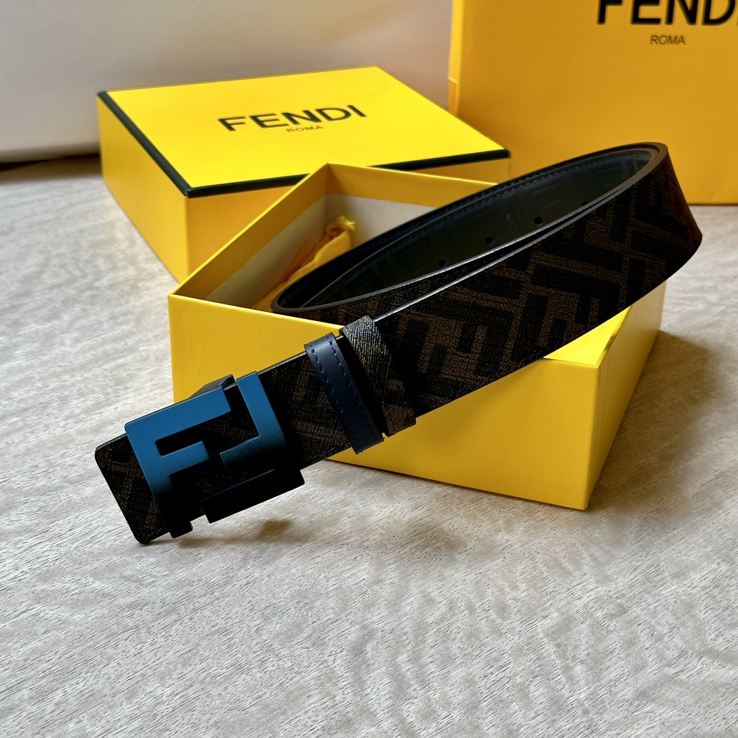 FENDI芬迪专柜同款宽4.0CM双环正反用腰带FF按钉搭扣深兰色CuoioRomano皮革材质反面面料