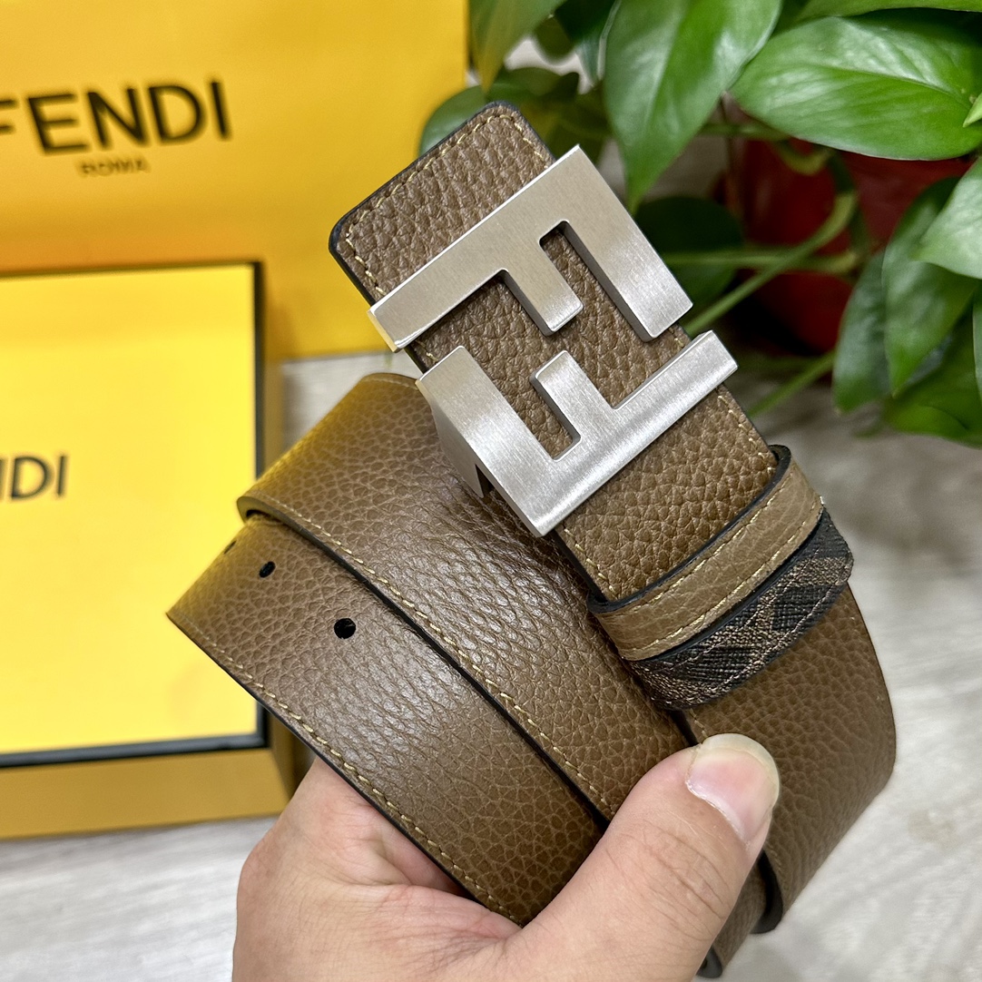 FENDI芬迪专柜同款宽4.0CM双环正反用腰带FF按钉搭扣咖啡色CuoioRomano皮革材质反面面料