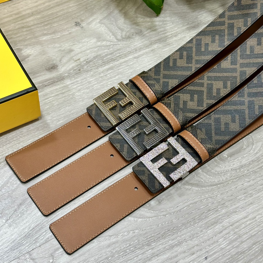 
     FENDI（芬迪）专柜同款 宽4.0CM 双环正反用腰带 FF按钉搭扣 土黄色Cuoio  