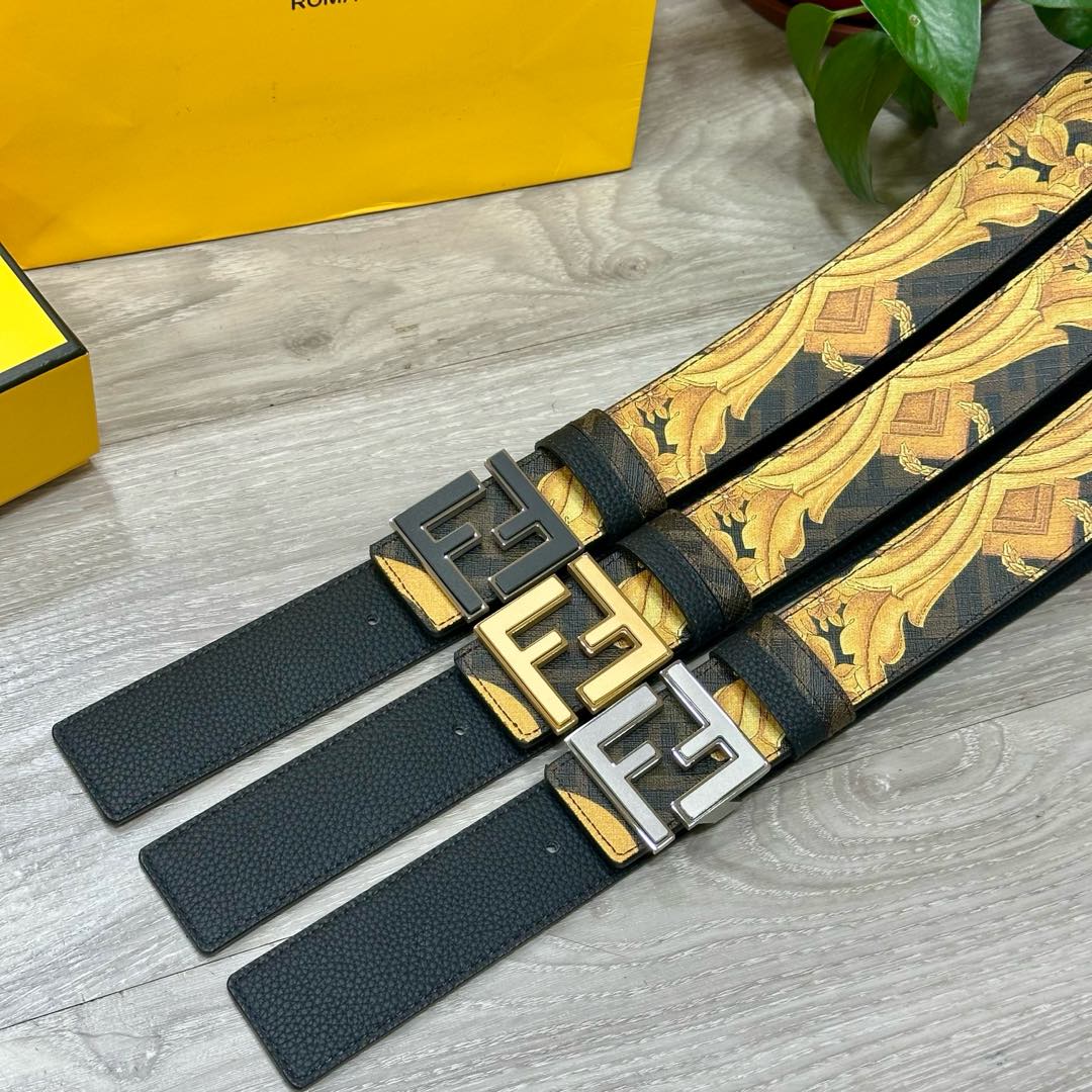 
     FENDI（芬迪）专柜同款 宽4.0CM 双环正反用腰带 FF按钉搭扣 黑色Cuoio  R