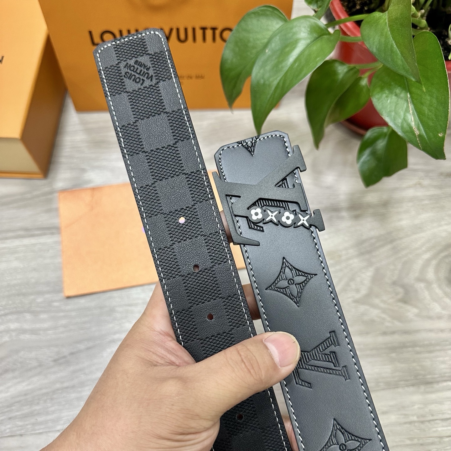 LV Style Leather Men's Belts Men's Belts Men's Belt detail image 4 from source 766541
