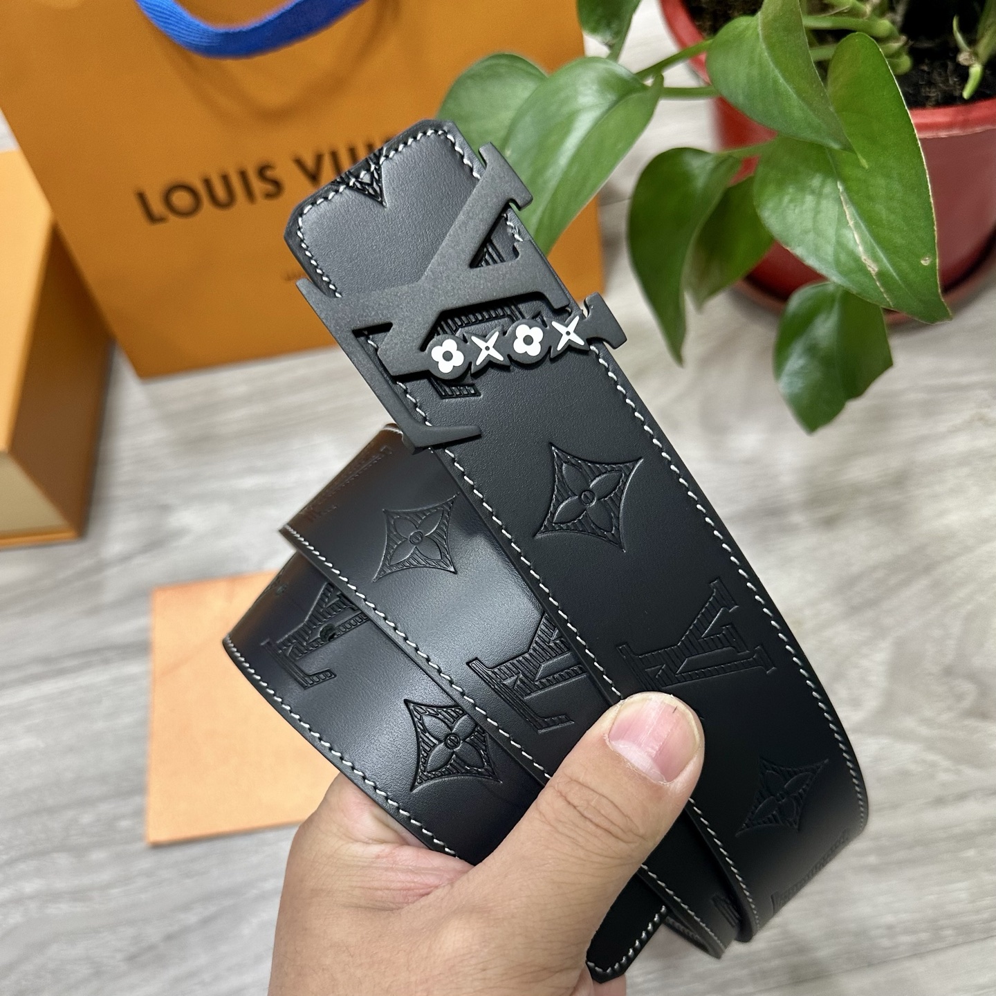 LV Style Leather Men's Belts Men's Belts Men's Belt detail image 3 from source 766541