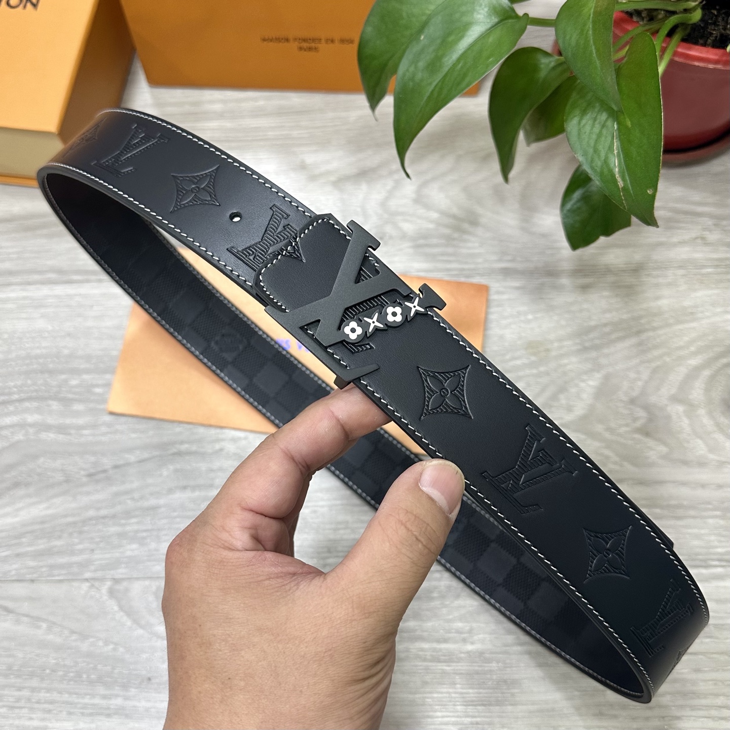 LV Style Leather Men's Belts Lookbook Reference image 1