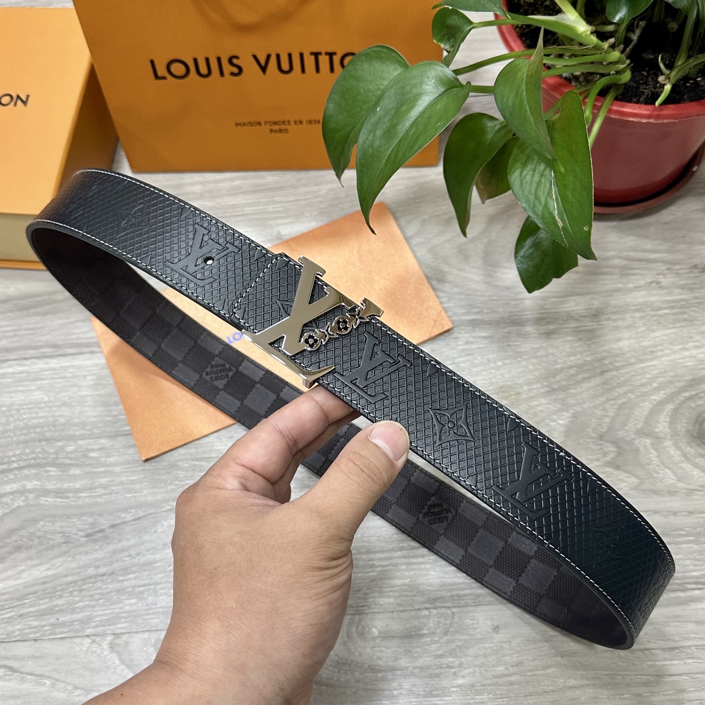 LV Style Leather Men's Belts Lookbook Reference image 1