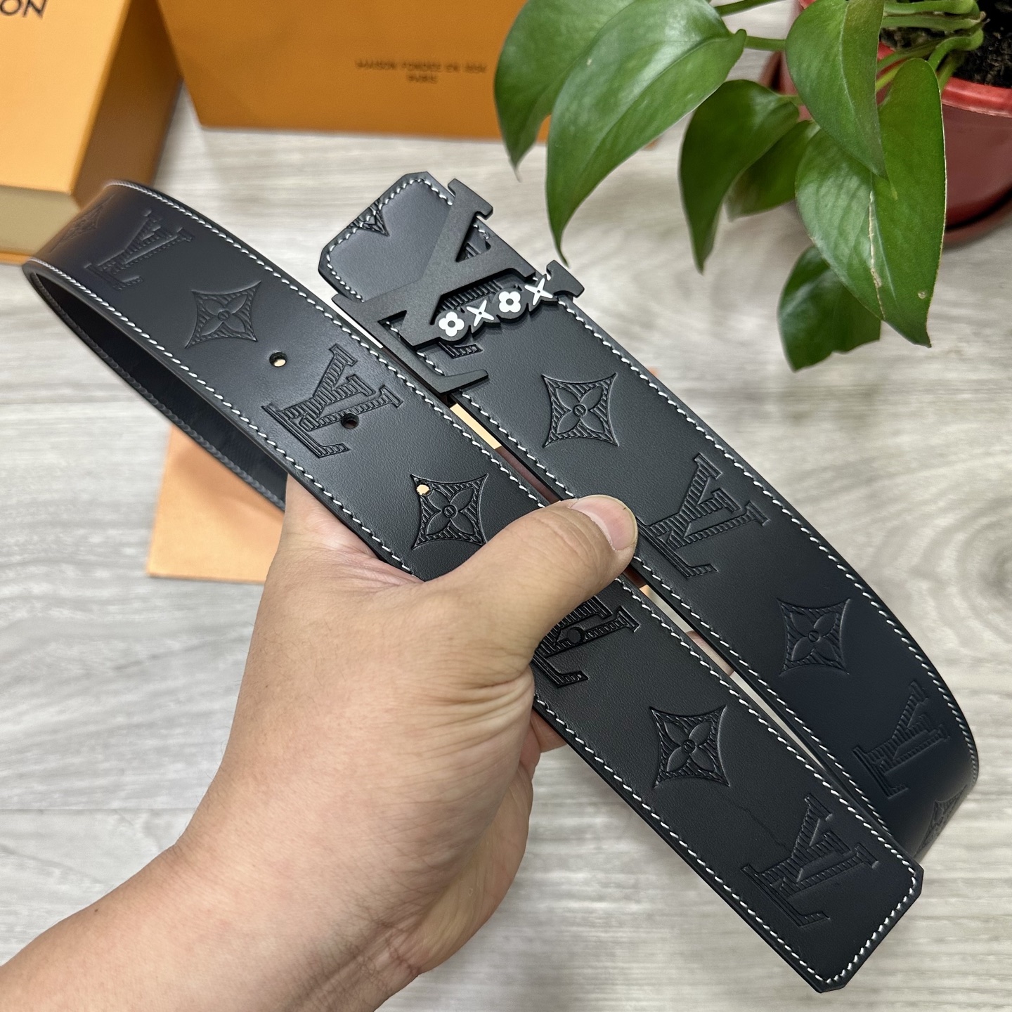 LV Style Leather Men's Belts Lookbook Reference image 2