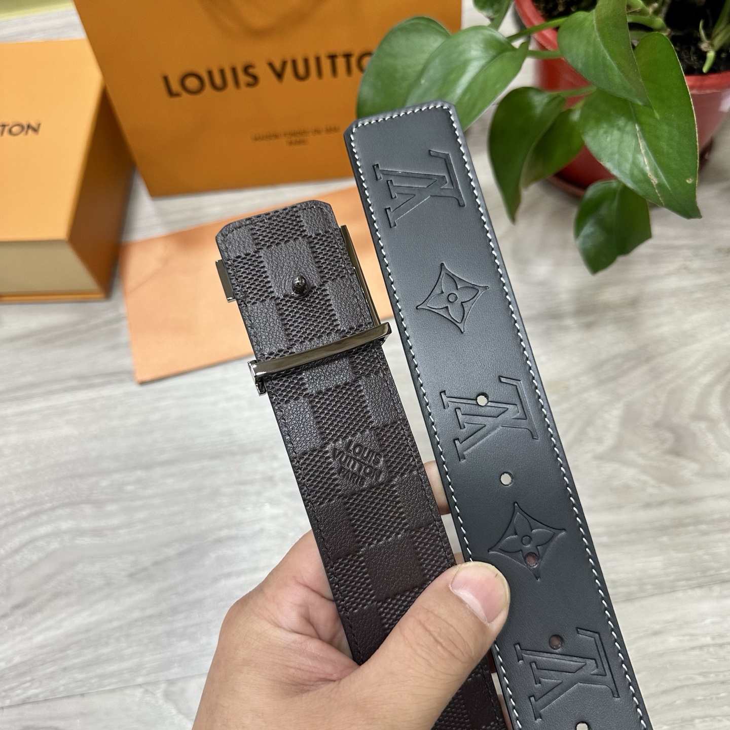 LV Style Leather Men's Belts Men's Belts Men's Belt detail image 5 from source 766544