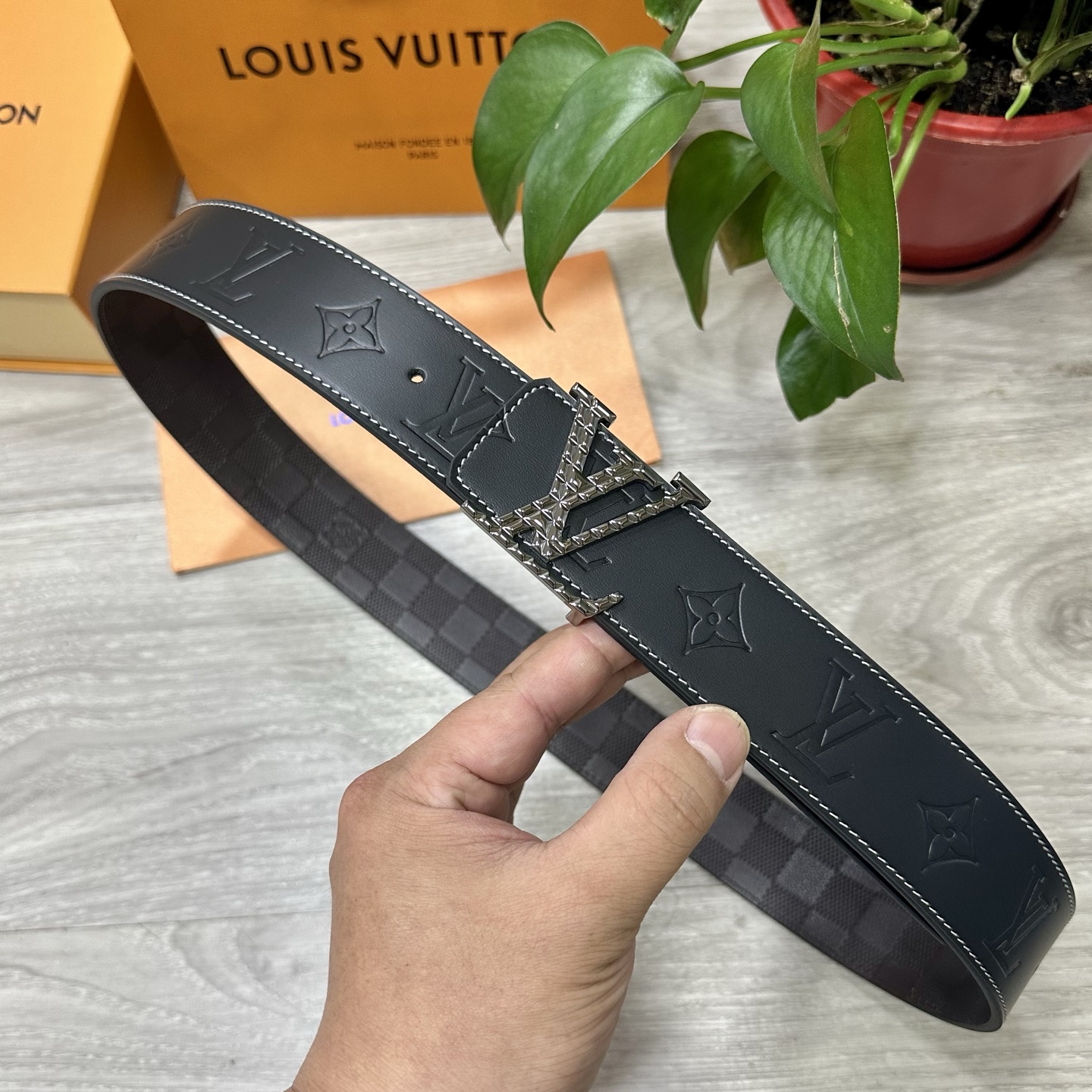 LV Style Leather Men's Belts Lookbook Reference image 1