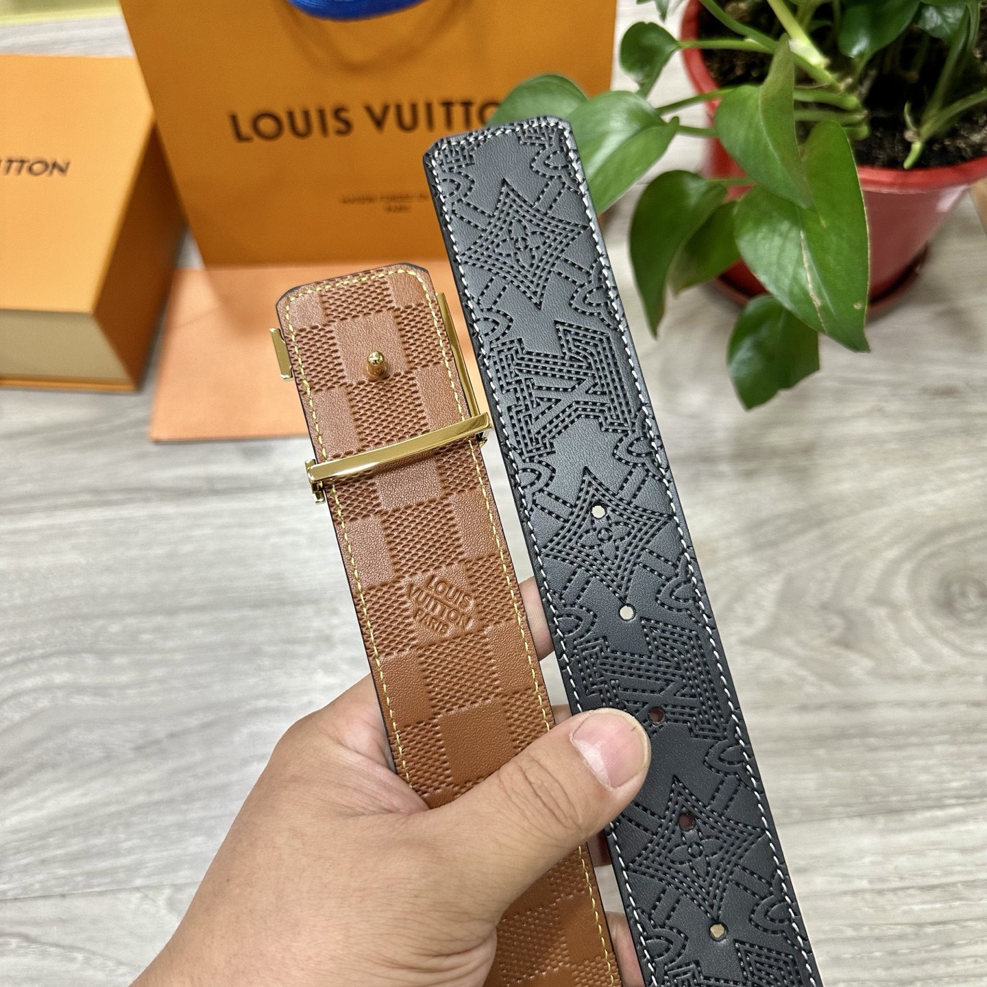 LV Style Leather Men's Belts Men's Belts Men's Belt detail image 5 from source 766546