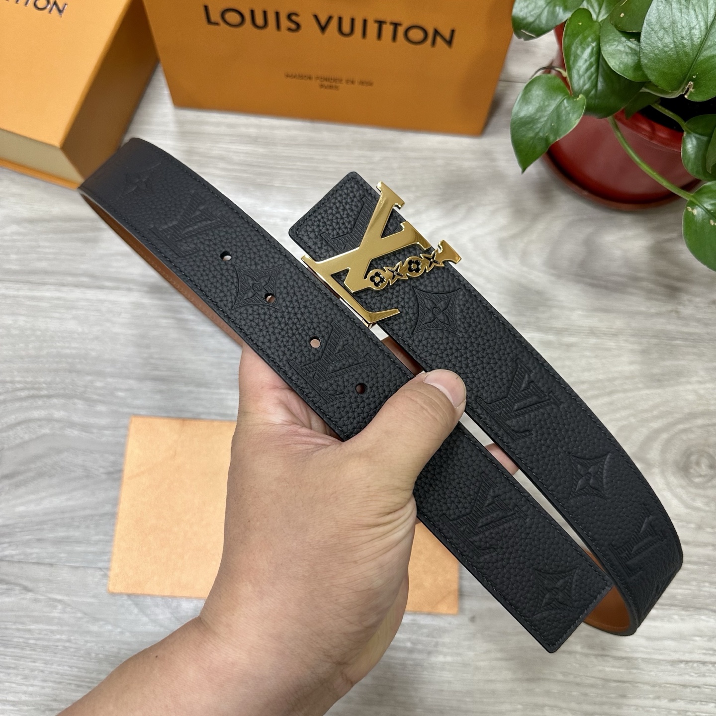 LV Style Leather Men's Belts Lookbook Reference image 2