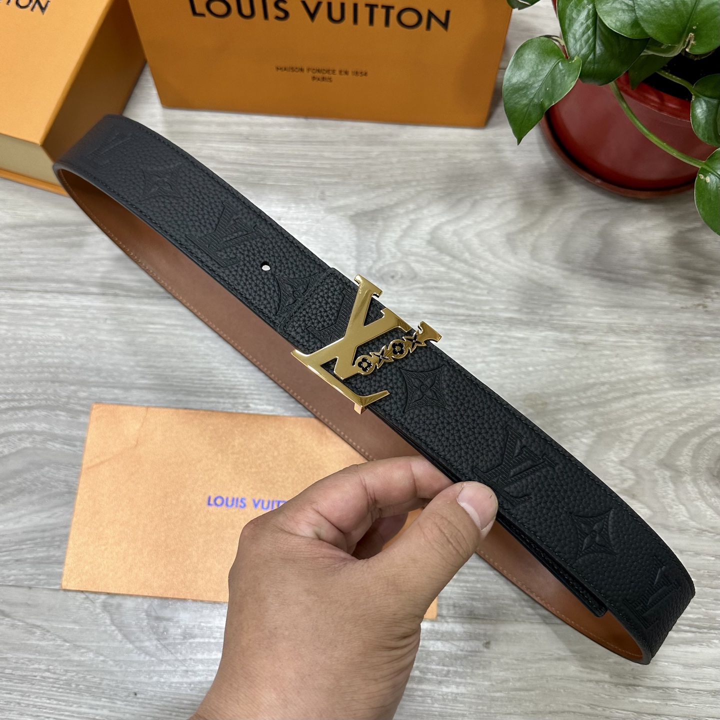 LV Style Leather Men's Belts Lookbook Reference image 1