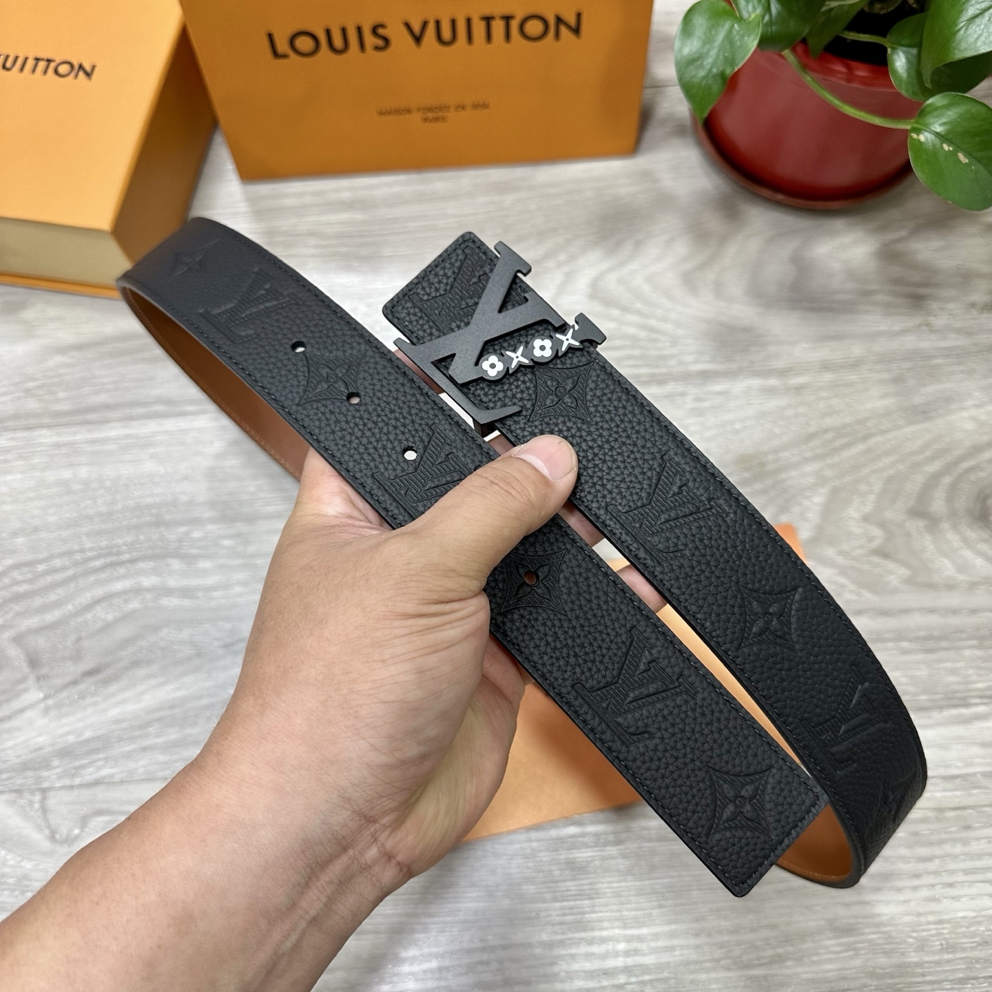 LV Style Leather Men's Belts Lookbook Reference image 2