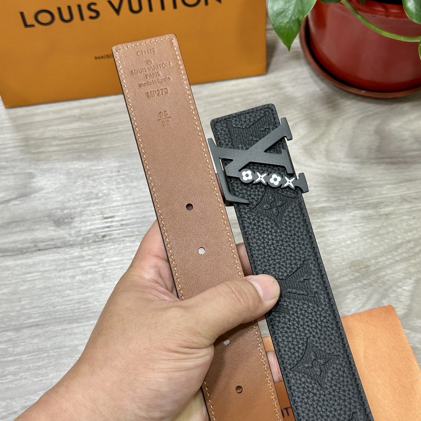 LV Style Leather Men's Belts Men's Belts Men's Belt detail image 4 from source 766549