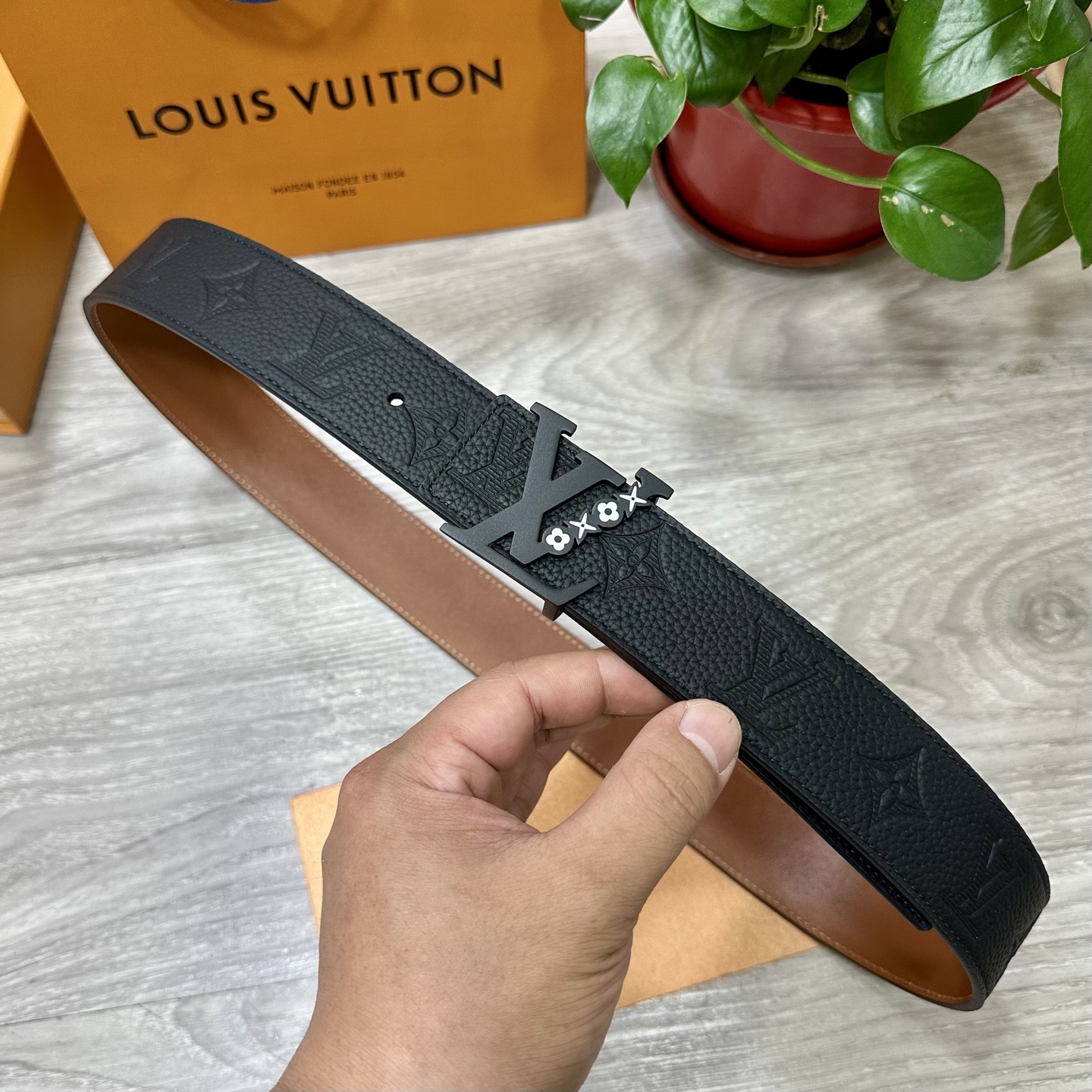 LV Style Leather Men's Belts Lookbook Reference image 1