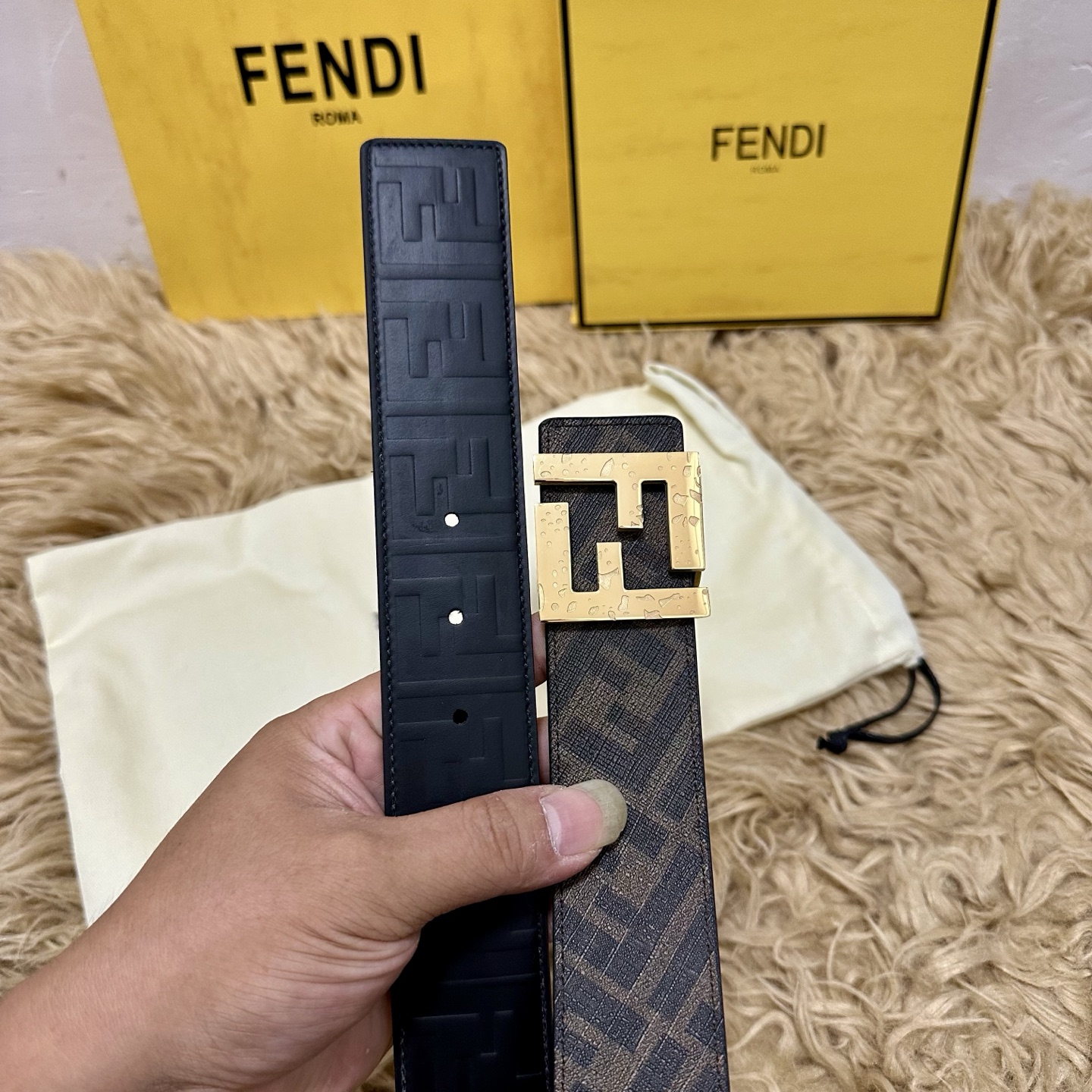 FENDI（芬迪）专柜同款 宽4.0CM 双环正反用腰带 FF按钉搭扣 黑色Cuoio Romano皮革
