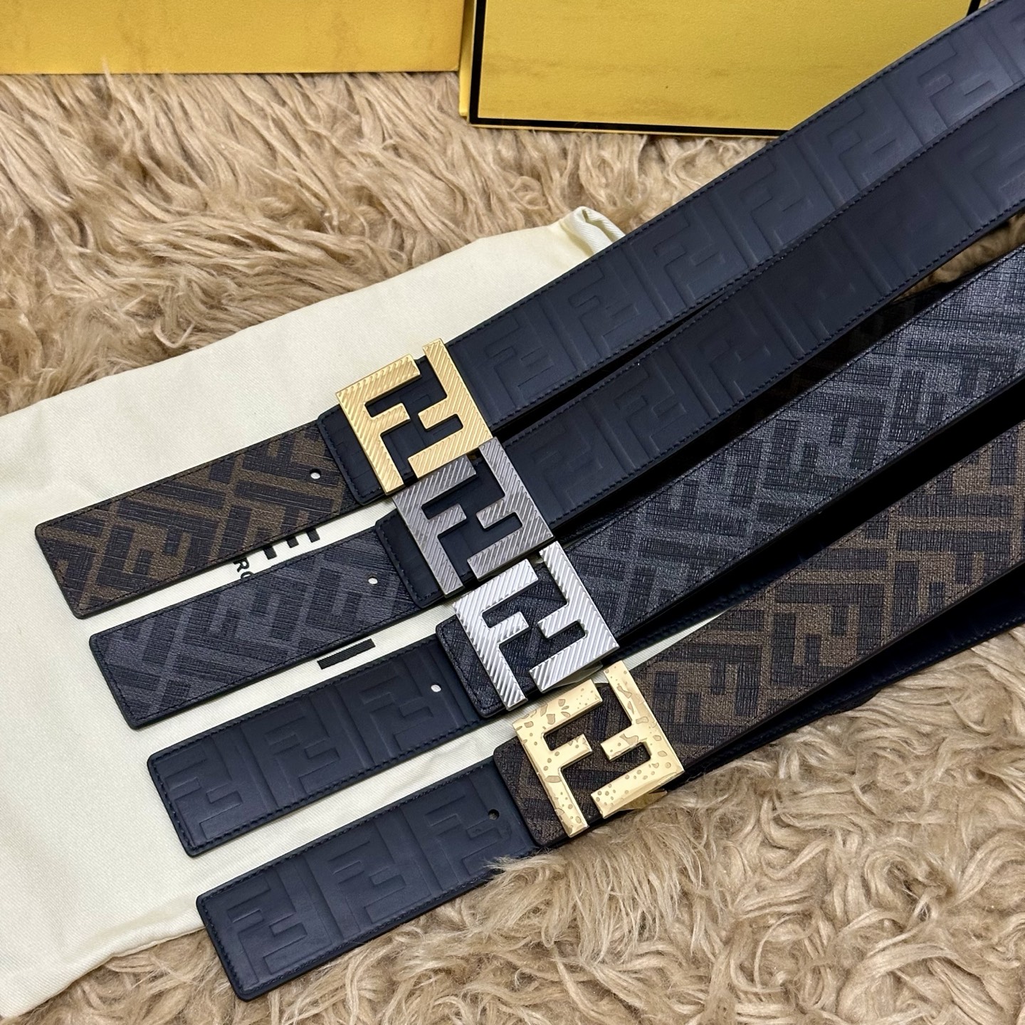 FENDI（芬迪）专柜同款 宽4.0CM 双环正反用腰带 FF按钉搭扣 黑色Cuoio Romano皮革