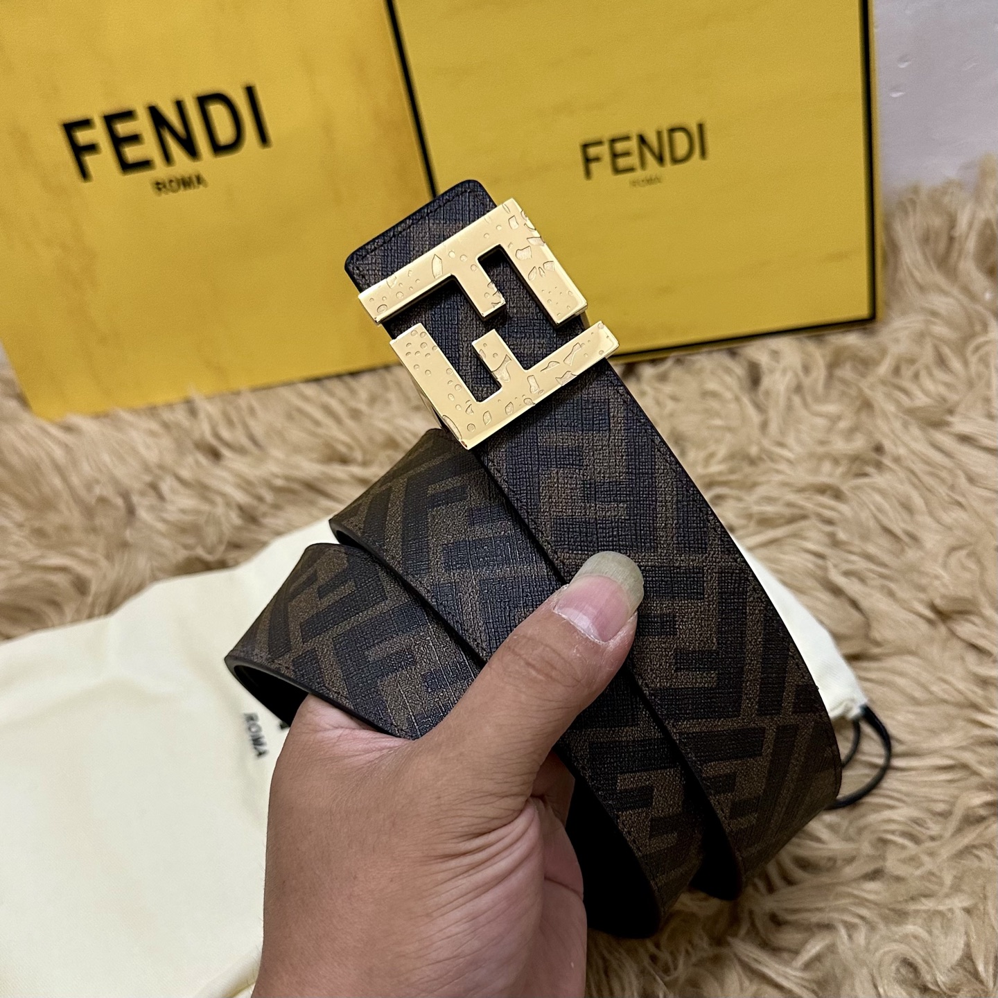 FENDI（芬迪）专柜同款 宽4.0CM 双环正反用腰带 FF按钉搭扣 黑色Cuoio Romano皮革