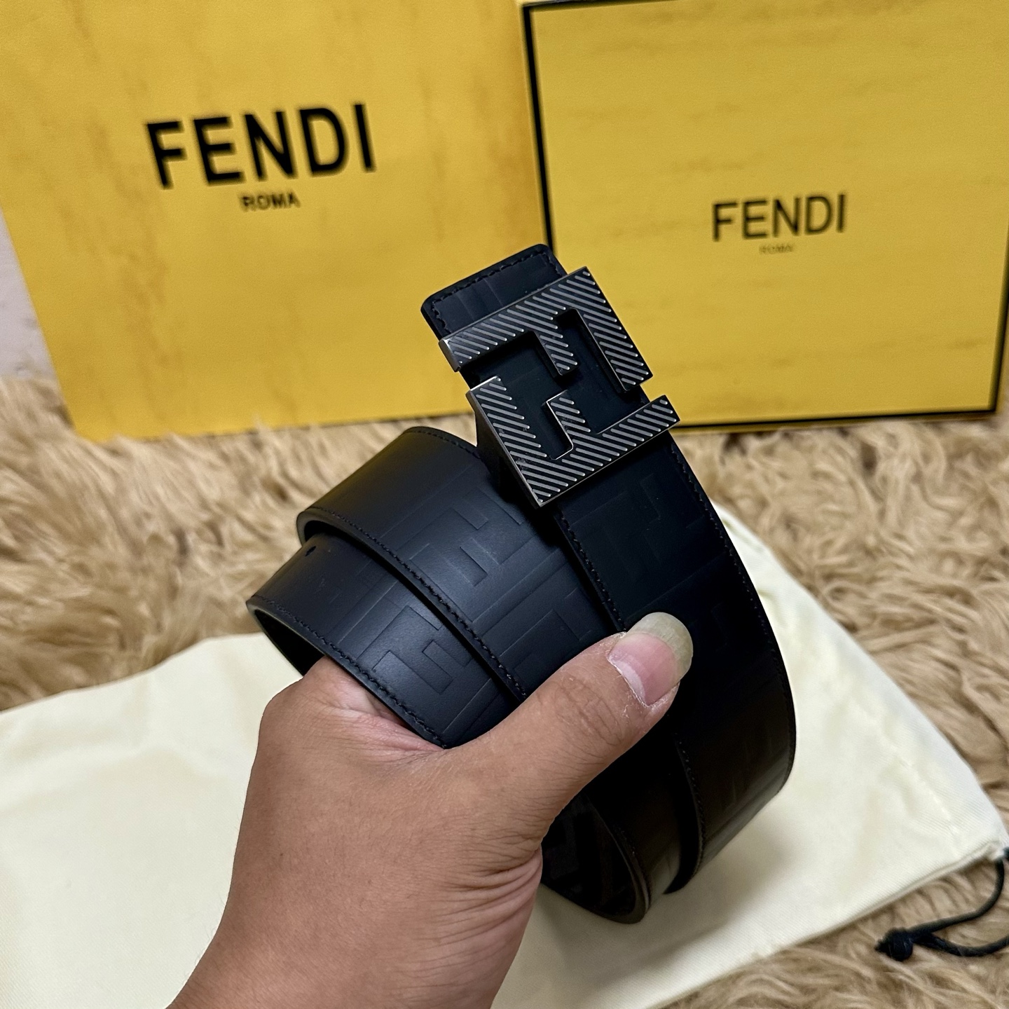 FENDI（芬迪）专柜同款 宽4.0CM 双环正反用腰带 FF按钉搭扣 黑色Cuoio Romano皮革