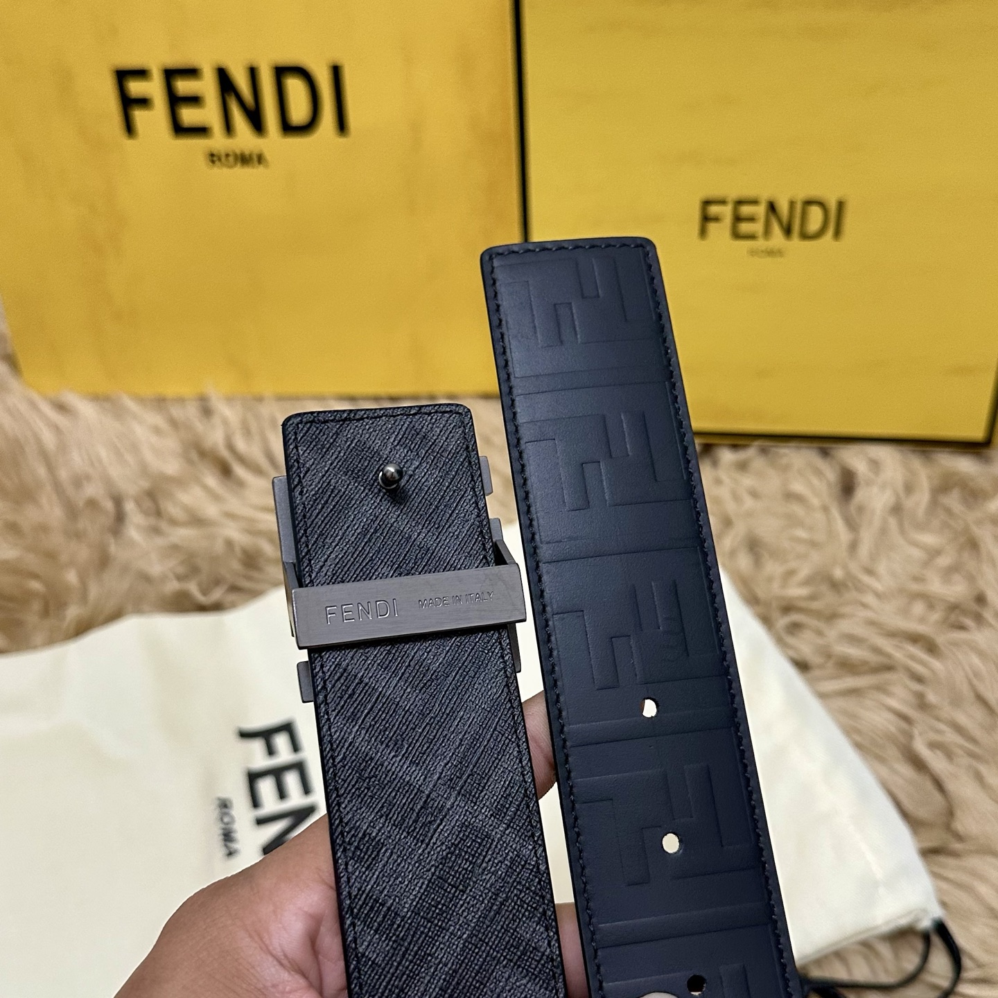 FENDI（芬迪）专柜同款 宽4.0CM 双环正反用腰带 FF按钉搭扣 黑色Cuoio Romano皮革