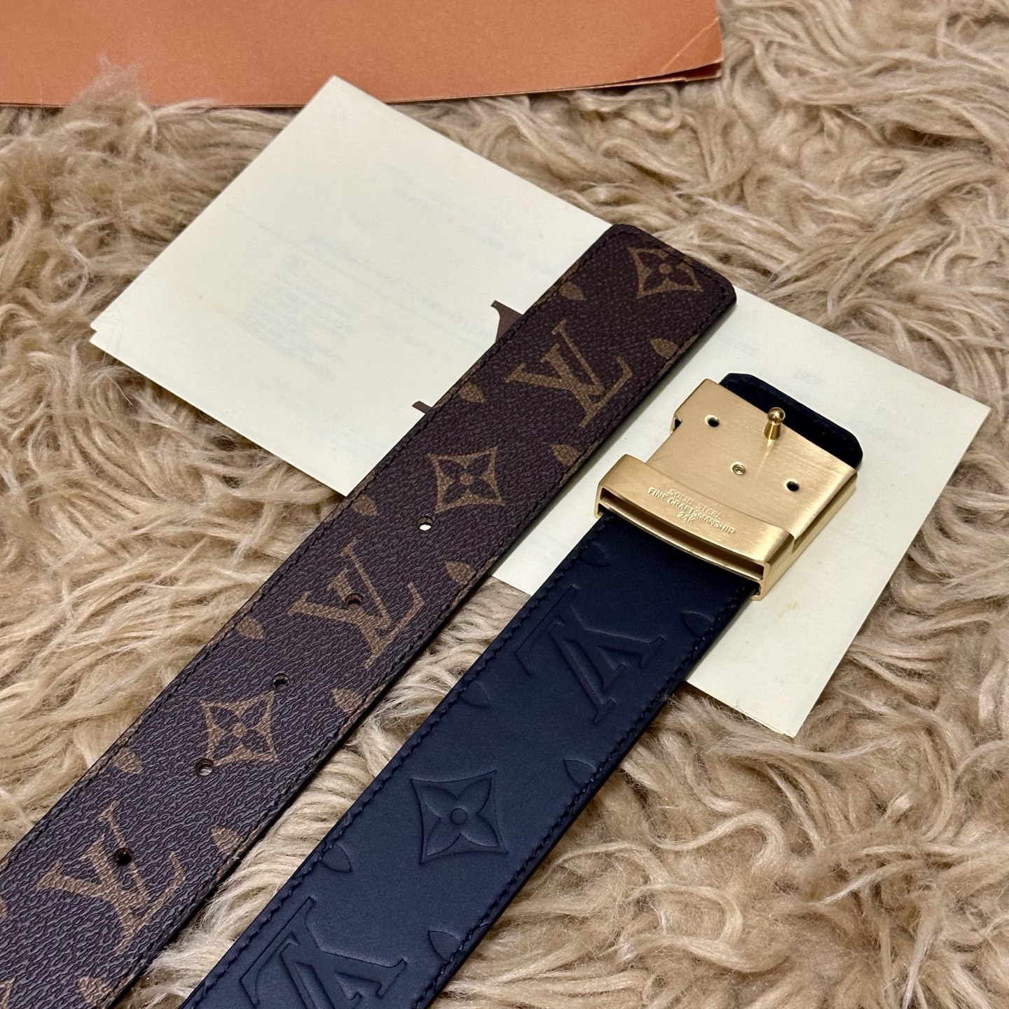 🅿️150 LV.路易威登 宽40MM双面原版小牛皮 搭配单钌钯电镀扣 完美的手感.油边 出众的设计.风格 高贵奢华 时尚大方 高清实拍 货真价实 品质保证 双面🉑️用