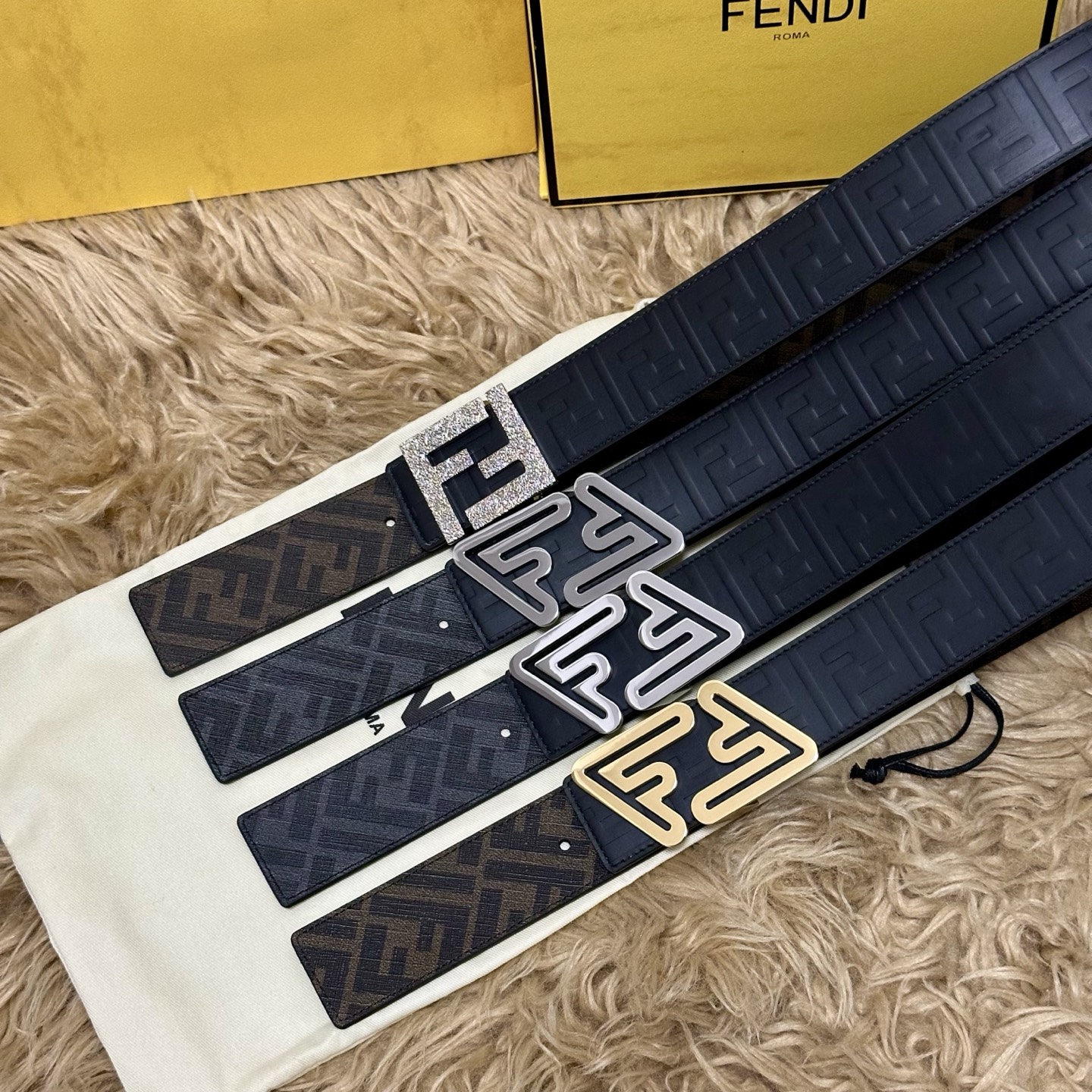 FENDI（芬迪）专柜同款 宽4.0CM 双环正反用腰带 FF按钉搭扣 黑色Cuoio Romano皮革