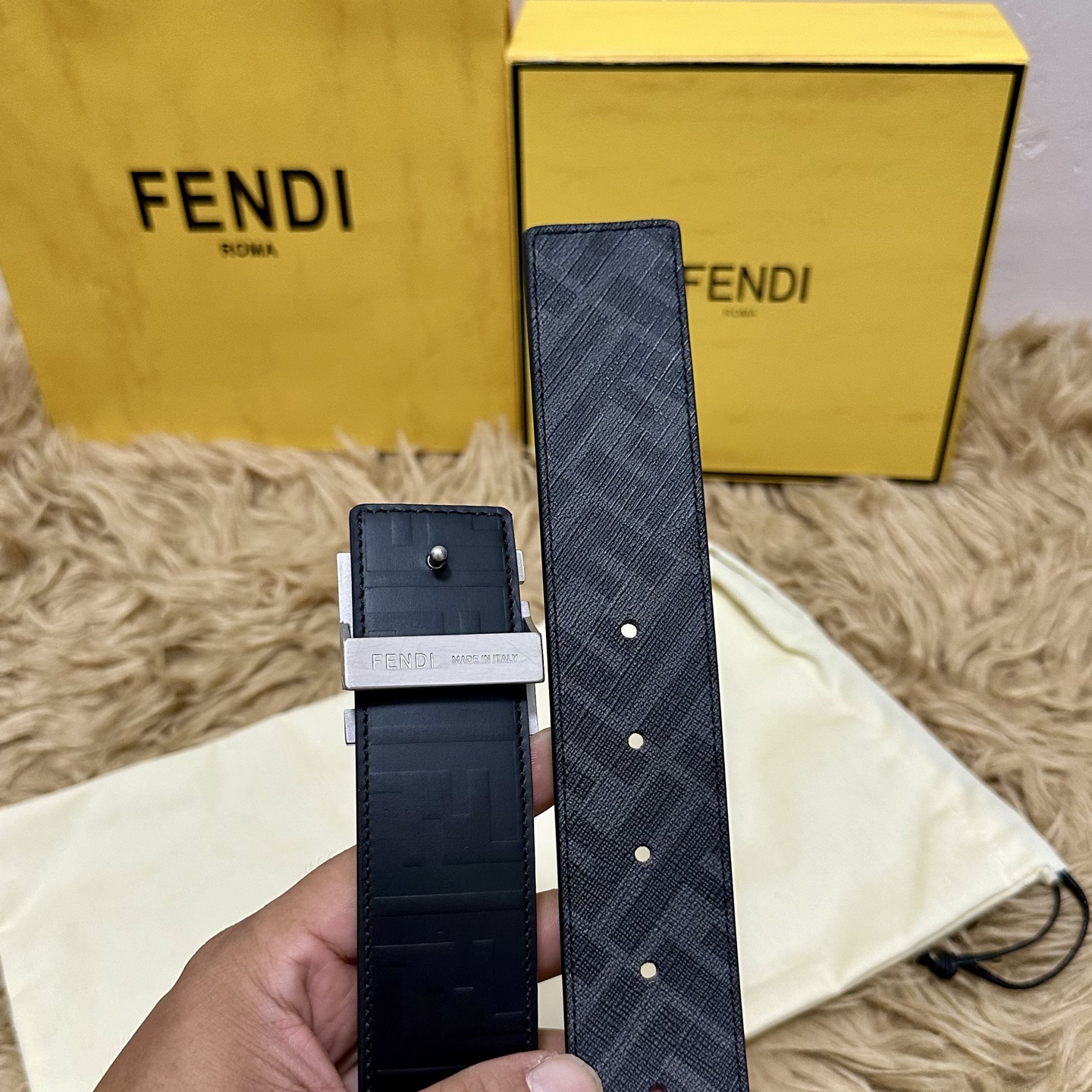 FENDI（芬迪）专柜同款 宽4.0CM 双环正反用腰带 FF按钉搭扣 黑色Cuoio Romano皮革
