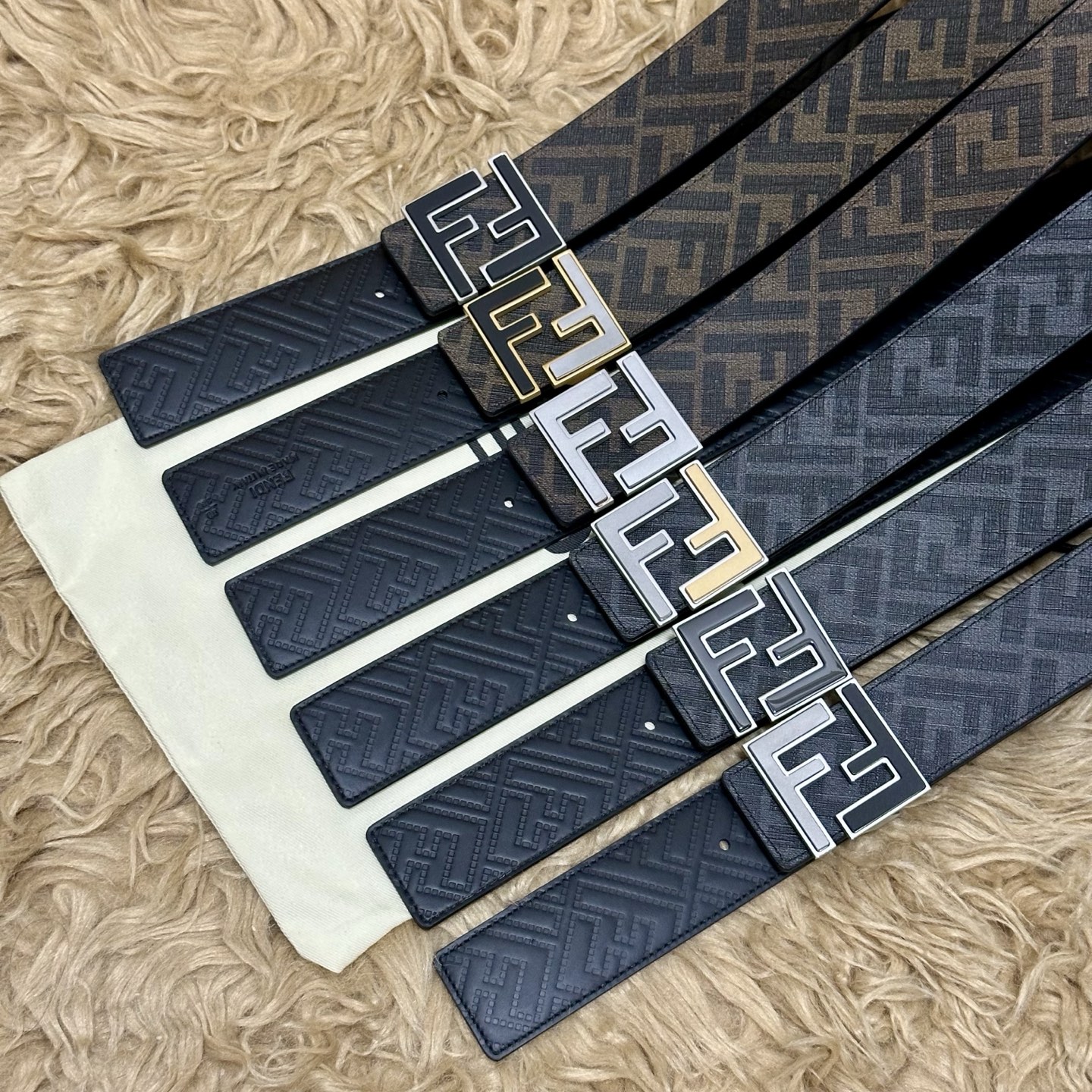 FENDI（芬迪）专柜同款 宽4.0CM 双环正反用腰带 FF按钉搭扣 黑色Cuoio Romano皮革