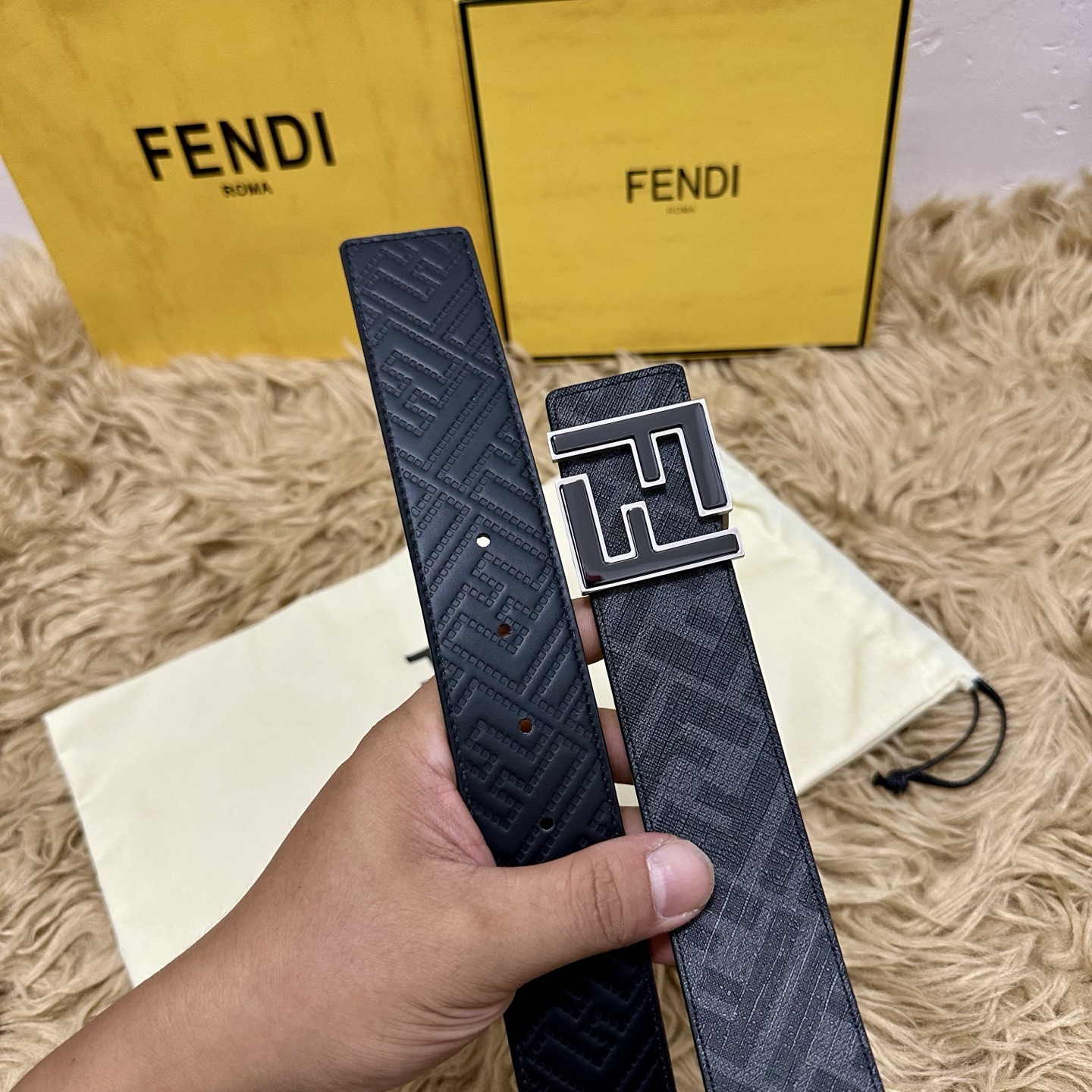 FENDI（芬迪）专柜同款 宽4.0CM 双环正反用腰带 FF按钉搭扣 黑色Cuoio Romano皮革