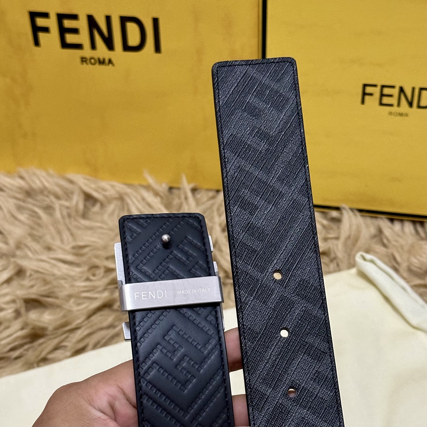 FENDI（芬迪）专柜同款 宽4.0CM 双环正反用腰带 FF按钉搭扣 黑色Cuoio Romano皮革