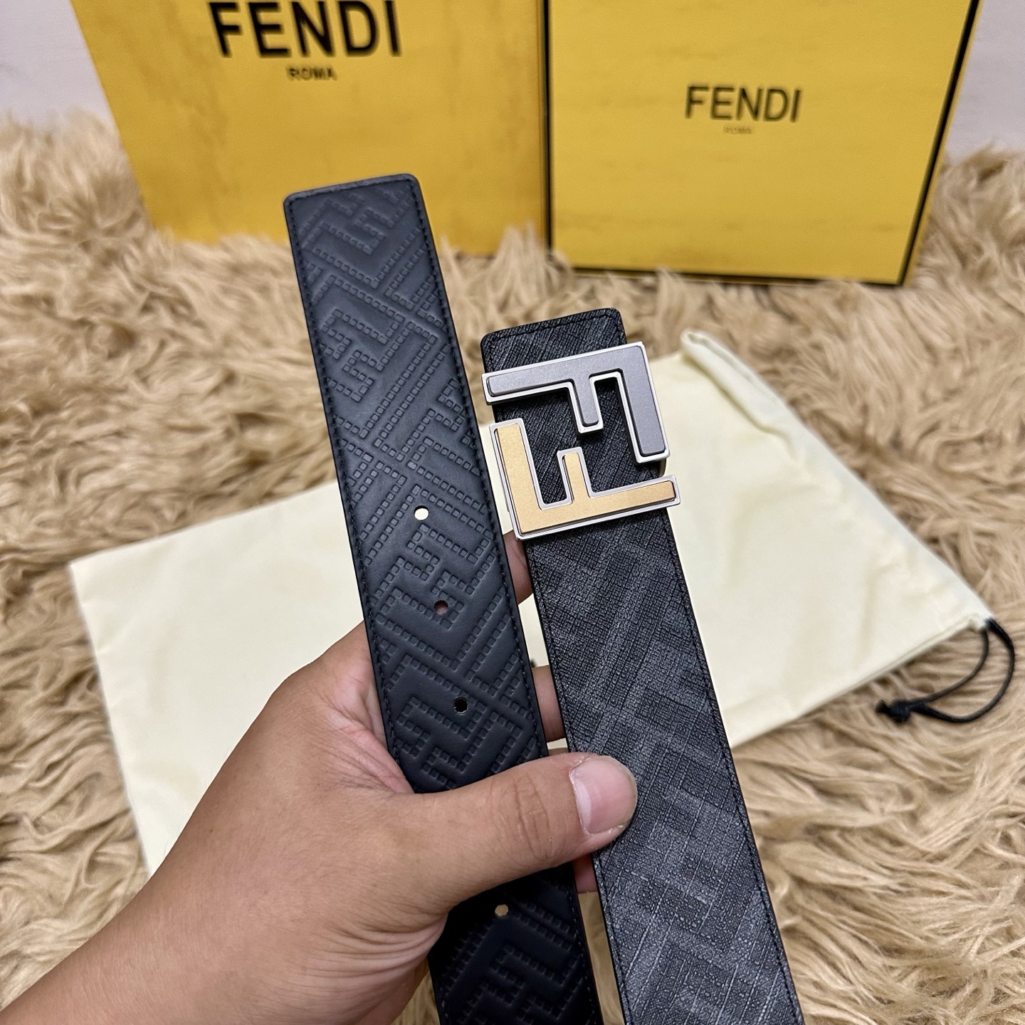 FENDI（芬迪）专柜同款 宽4.0CM 双环正反用腰带 FF按钉搭扣 黑色Cuoio Romano皮革