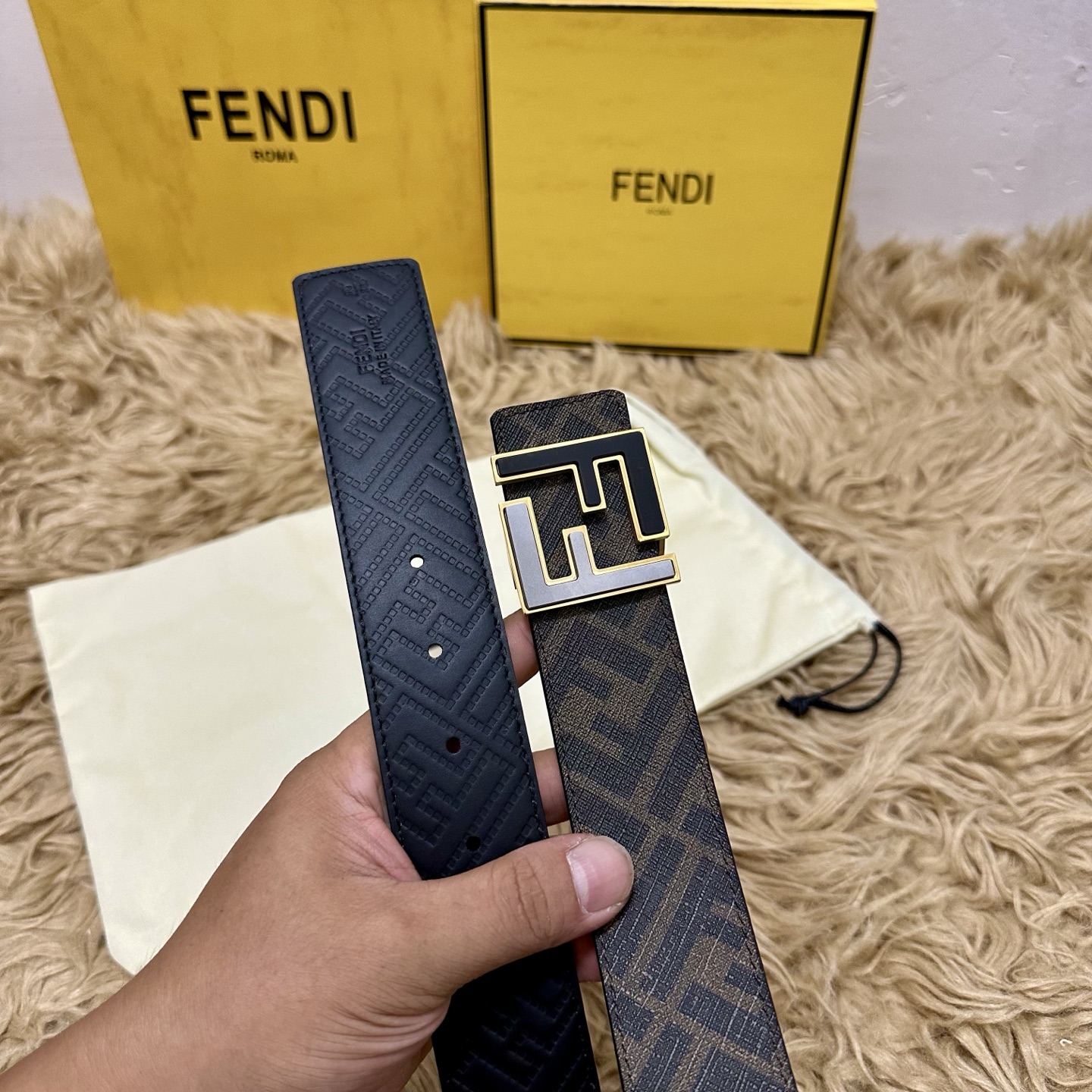 FENDI（芬迪）专柜同款 宽4.0CM 双环正反用腰带 FF按钉搭扣 黑色Cuoio Romano皮革