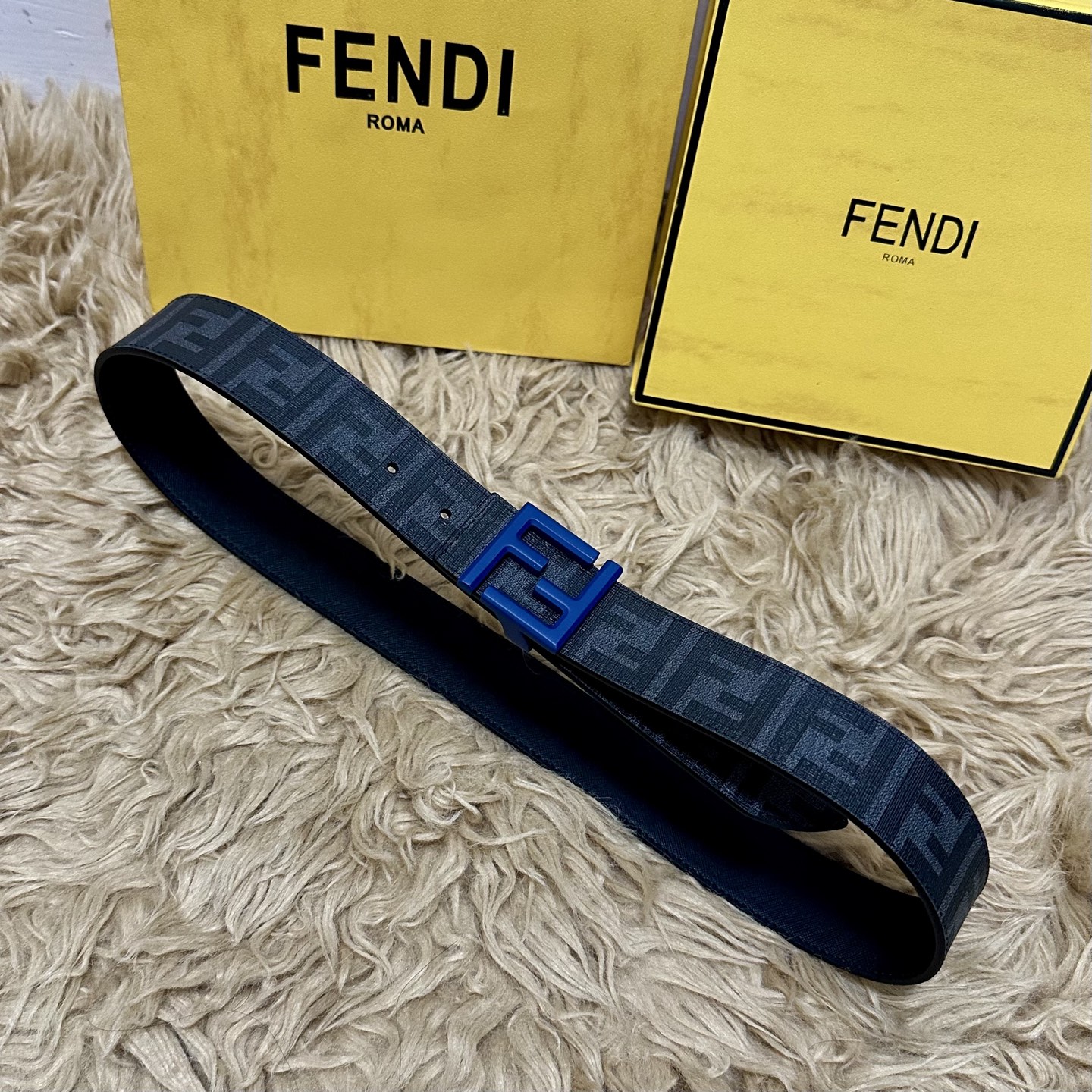 FENDI（芬迪）专柜同款 宽4.0CM 双环正反用腰带 FF按钉搭扣 黑色Cuoio Romano皮革