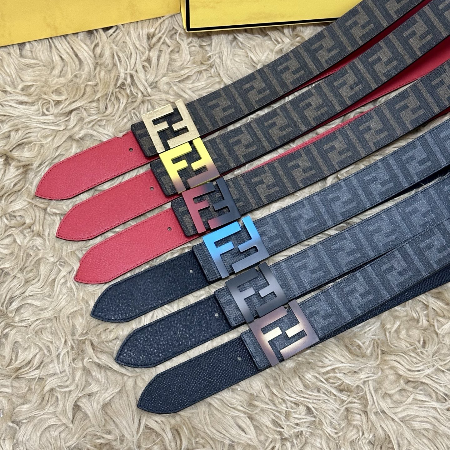 FENDI（芬迪）专柜同款 宽4.0CM 双环正反用腰带 FF按钉搭扣 红色Cuoio Romano皮革