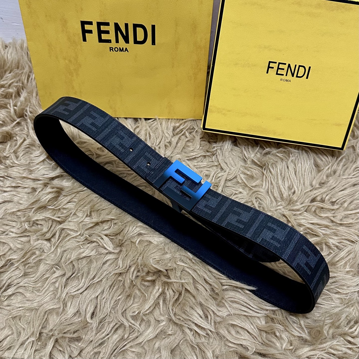 FENDI（芬迪）专柜同款 宽4.0CM 双环正反用腰带 FF按钉搭扣 黑色Cuoio Romano皮革