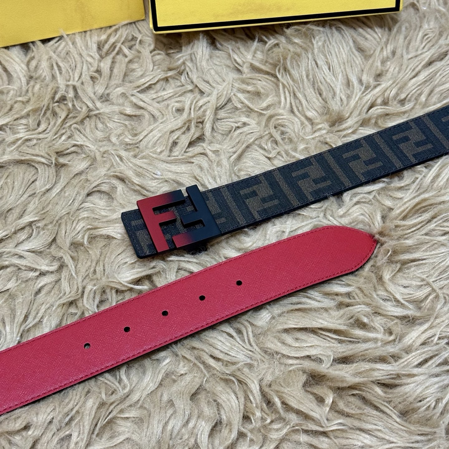 FENDI（芬迪）专柜同款 宽4.0CM 双环正反用腰带 FF按钉搭扣 红色Cuoio Romano皮革