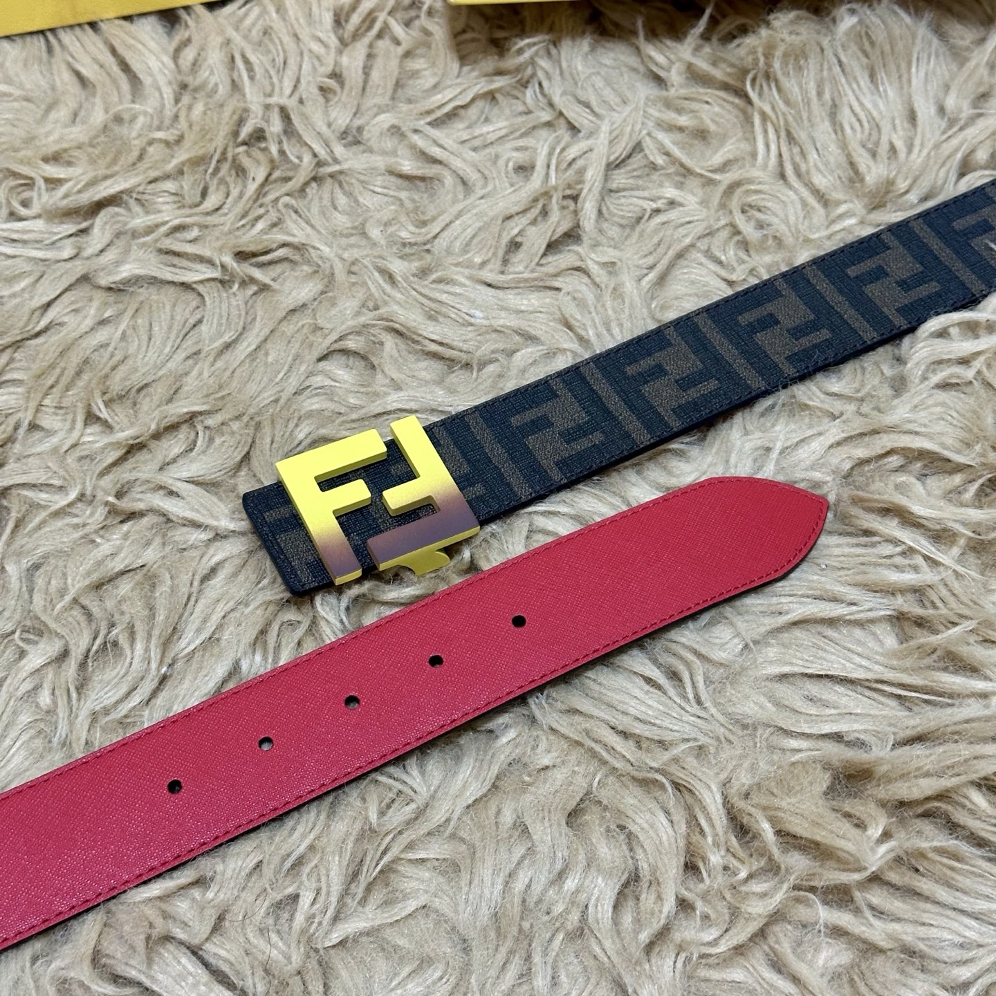 FENDI（芬迪）专柜同款 宽4.0CM 双环正反用腰带 FF按钉搭扣 红色Cuoio Romano皮革