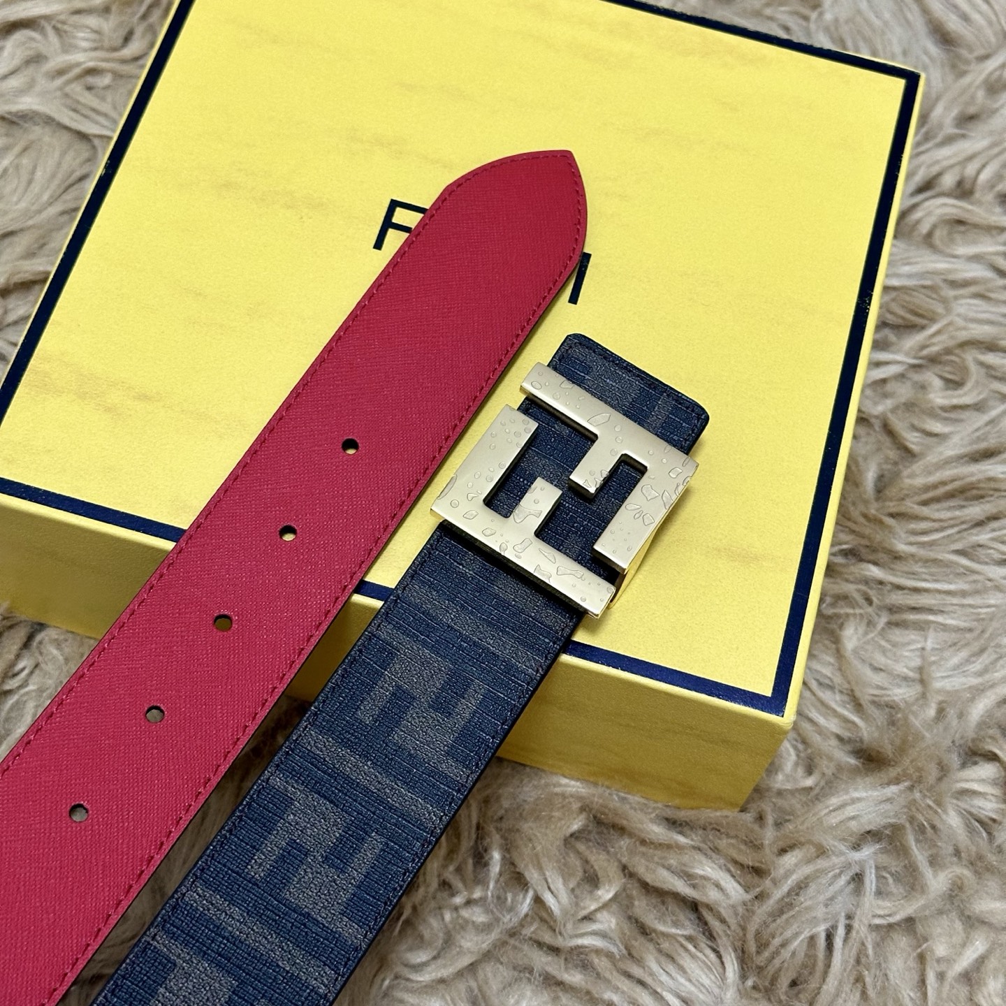 FENDI（芬迪）专柜同款 宽4.0CM 双环正反用腰带 FF按钉搭扣 红色Cuoio Romano皮革