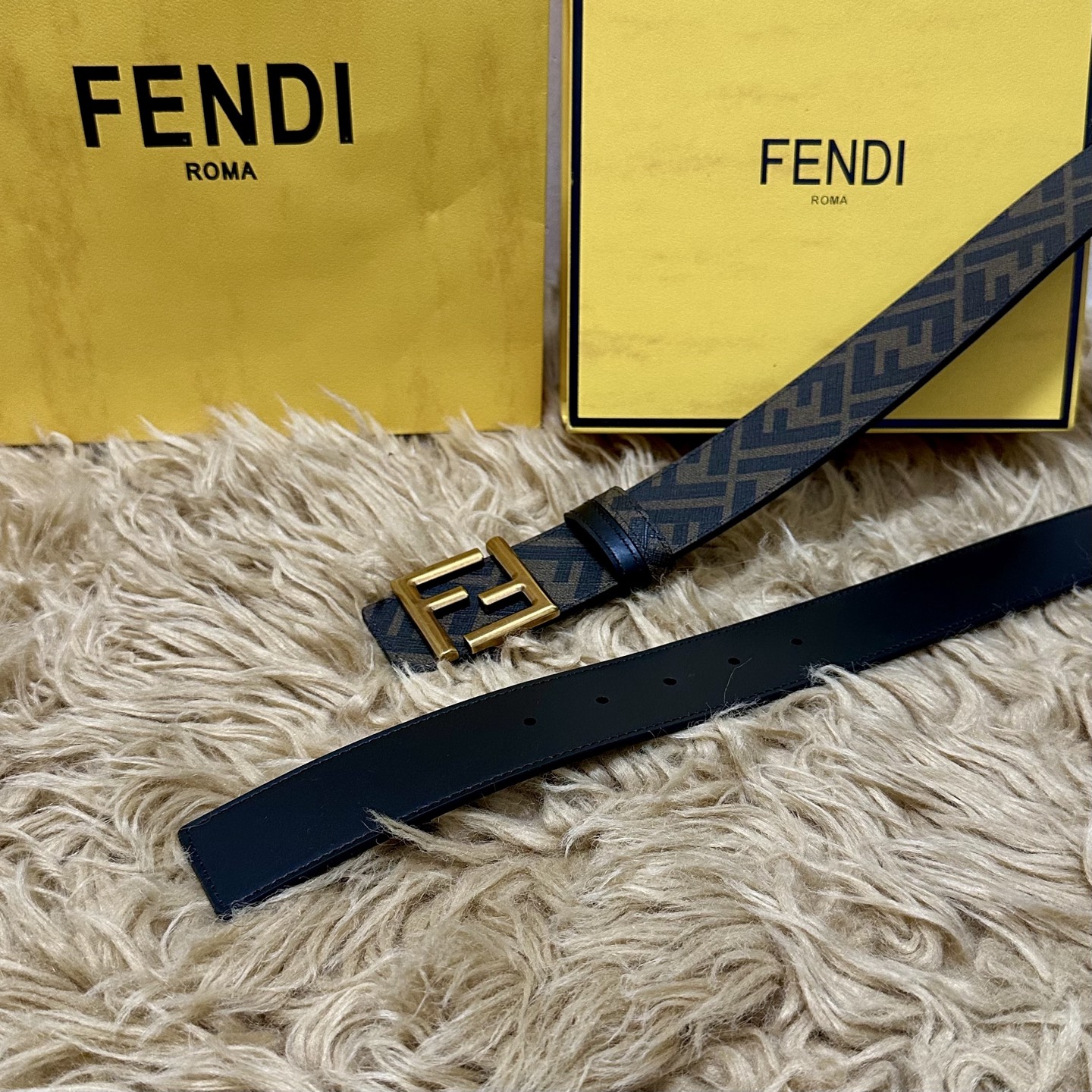 FENDI（芬迪）专柜同款 宽4.0CM 双环正反用腰带 FF按钉搭扣 黑色Cuoio Romano皮革