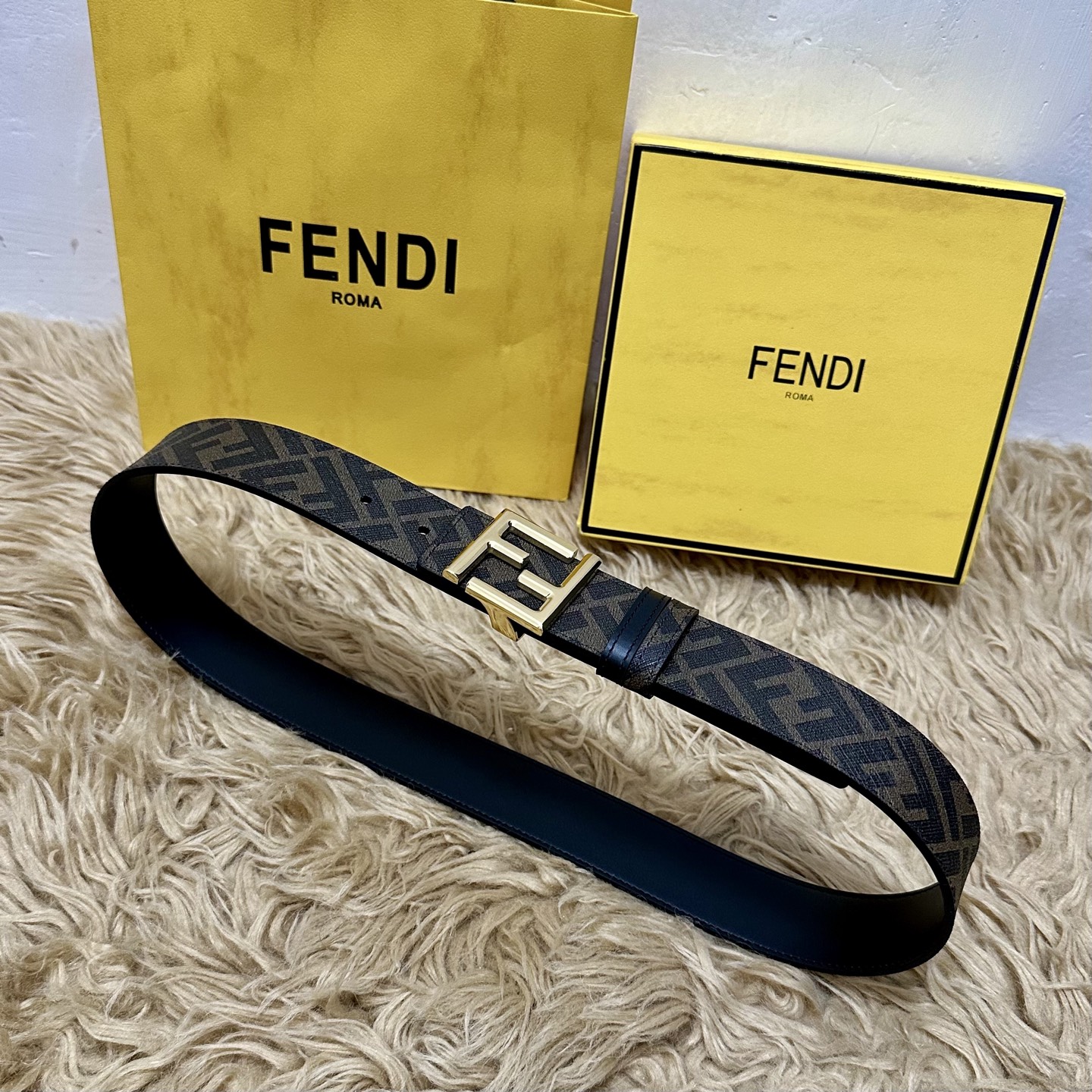 FENDI（芬迪）专柜同款 宽4.0CM 双环正反用腰带 FF按钉搭扣 黑色Cuoio Romano皮革