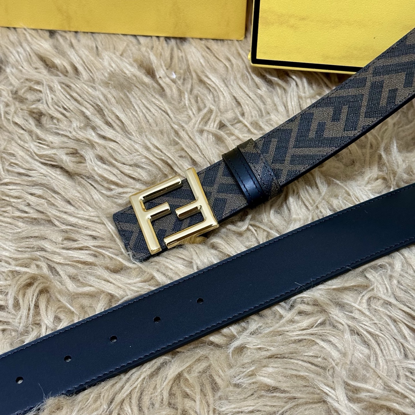 FENDI（芬迪）专柜同款 宽4.0CM 双环正反用腰带 FF按钉搭扣 黑色Cuoio Romano皮革