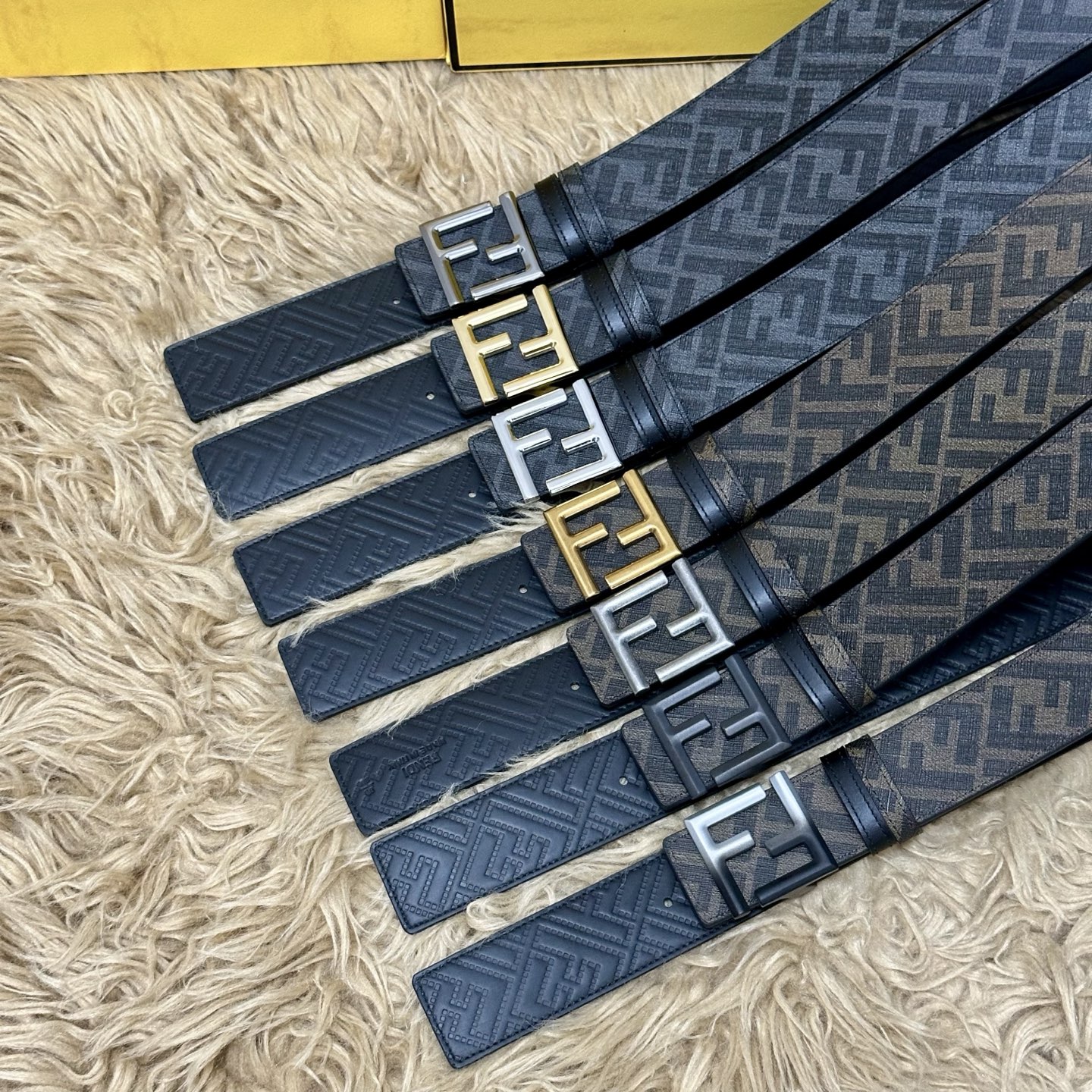 FENDI（芬迪）专柜同款 宽4.0CM 双环正反用腰带 FF按钉搭扣 黑色Cuoio Romano皮革