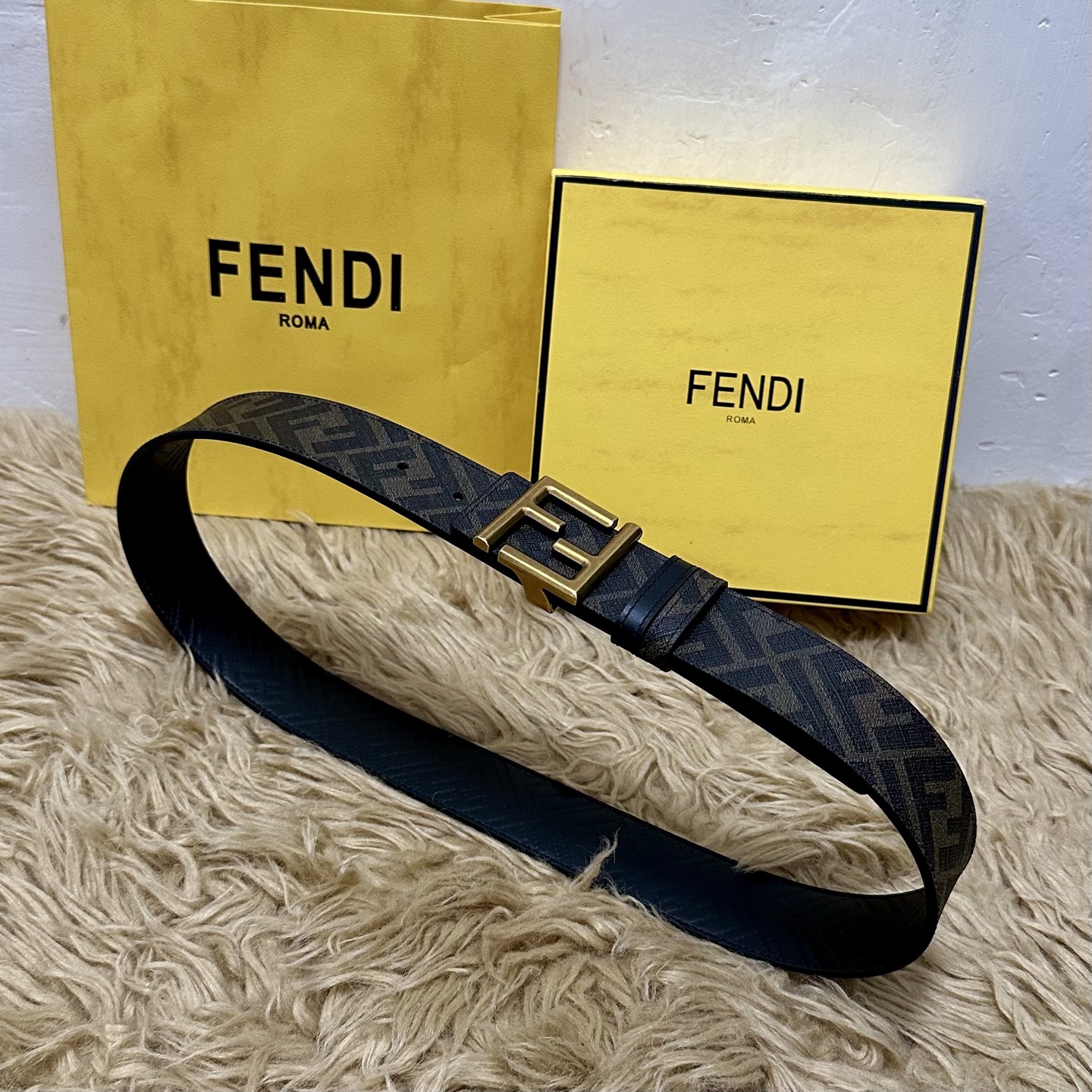 FENDI（芬迪）专柜同款 宽4.0CM 双环正反用腰带 FF按钉搭扣 黑色Cuoio Romano皮革