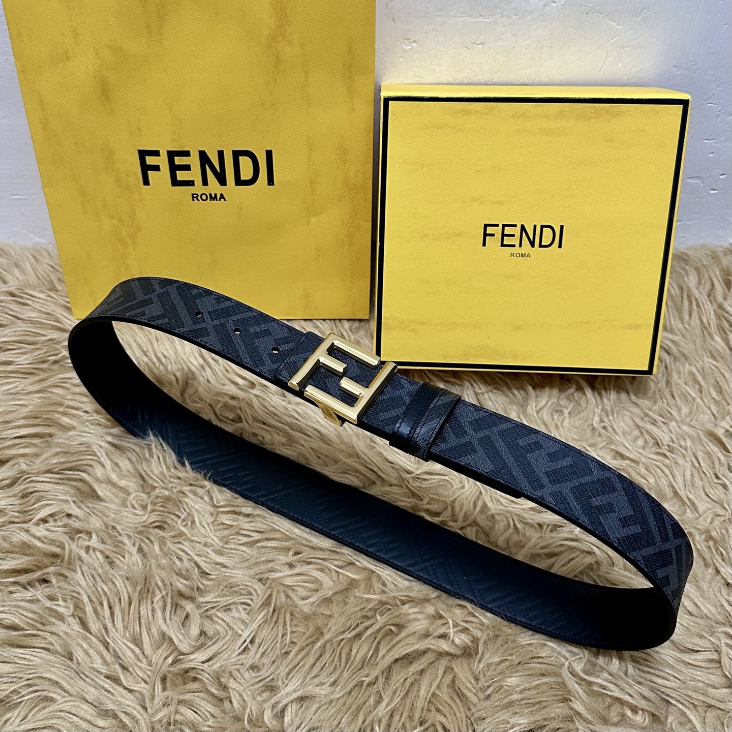 FENDI（芬迪）专柜同款 宽4.0CM 双环正反用腰带 FF按钉搭扣 黑色Cuoio Romano皮革
