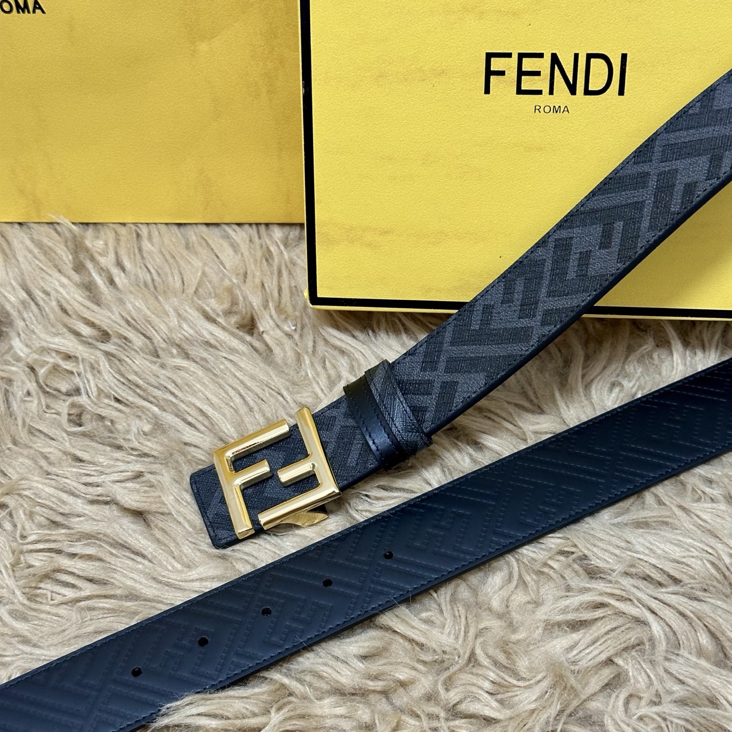 FENDI（芬迪）专柜同款 宽4.0CM 双环正反用腰带 FF按钉搭扣 黑色Cuoio Romano皮革