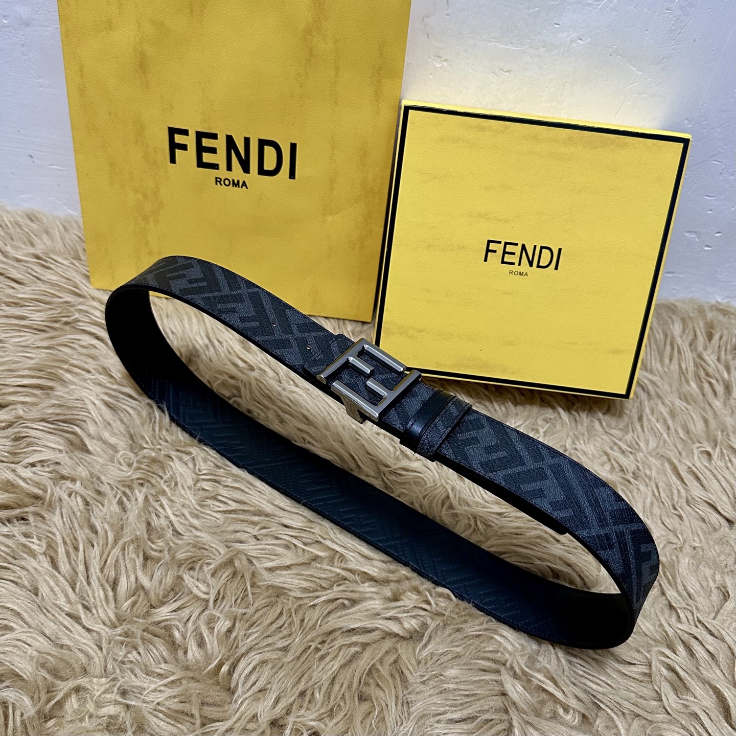 FENDI（芬迪）专柜同款 宽4.0CM 双环正反用腰带 FF按钉搭扣 黑色Cuoio Romano皮革