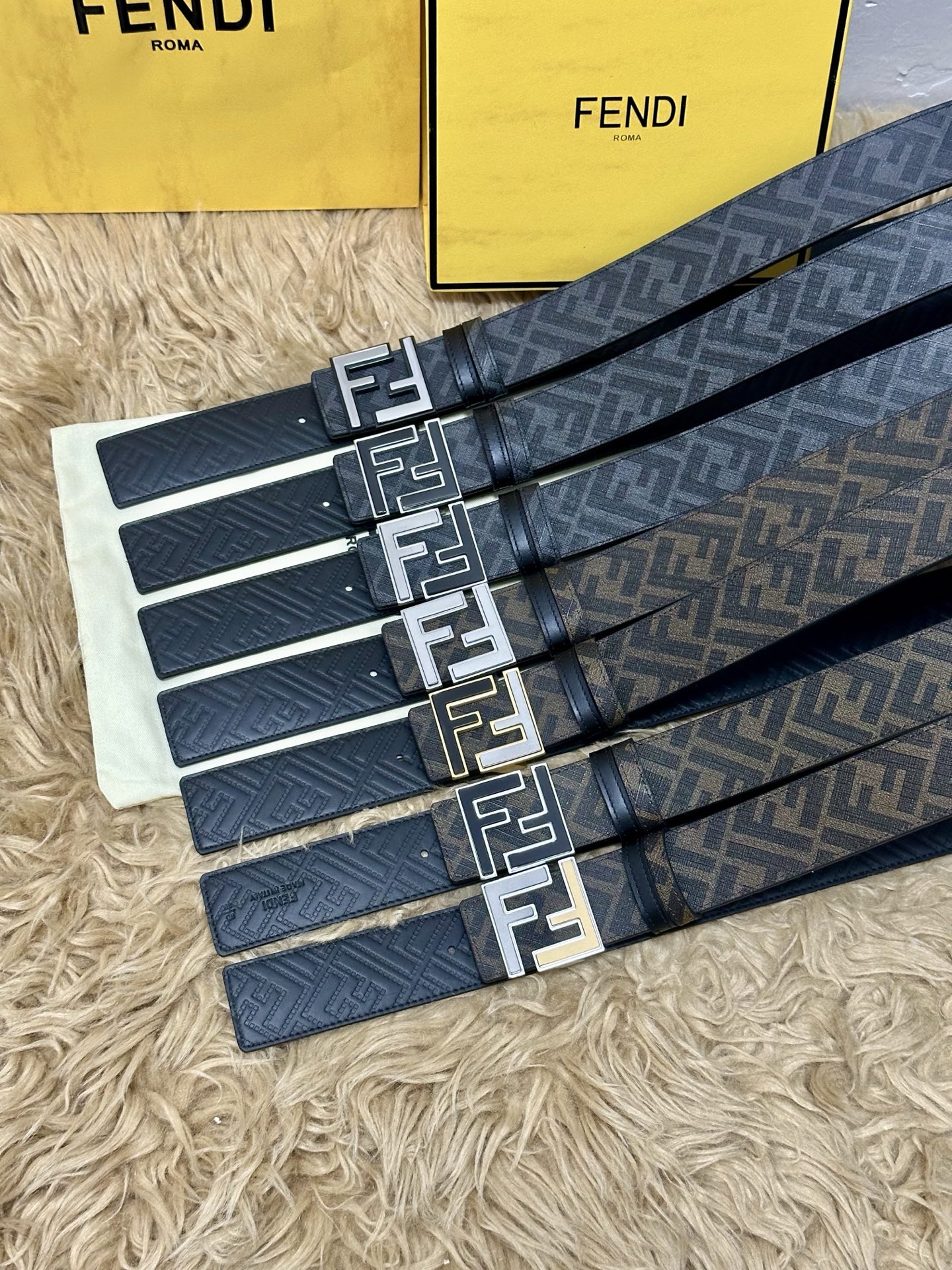 FENDI（芬迪）专柜同款 宽4.0CM 双环正反用腰带 FF按钉搭扣 黑色Cuoio Romano皮革