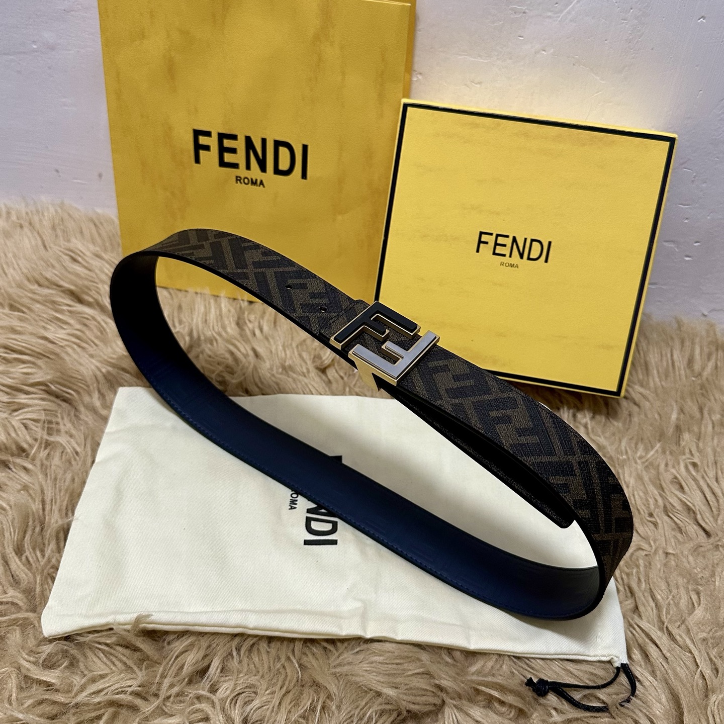 FENDI（芬迪）专柜同款 宽4.0CM 双环正反用腰带 FF按钉搭扣 黑色Cuoio Romano皮革