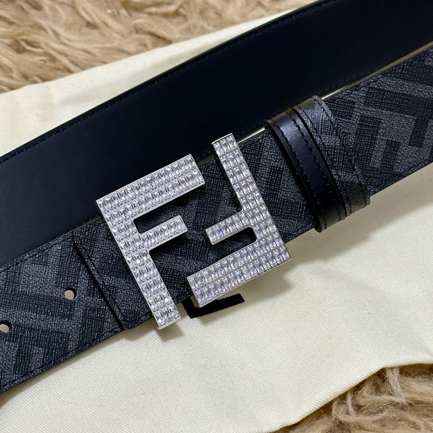 FENDI（芬迪）专柜同款 宽4.0CM 双环正反用腰带 FF按钉搭扣 黑色Cuoio Romano皮革
