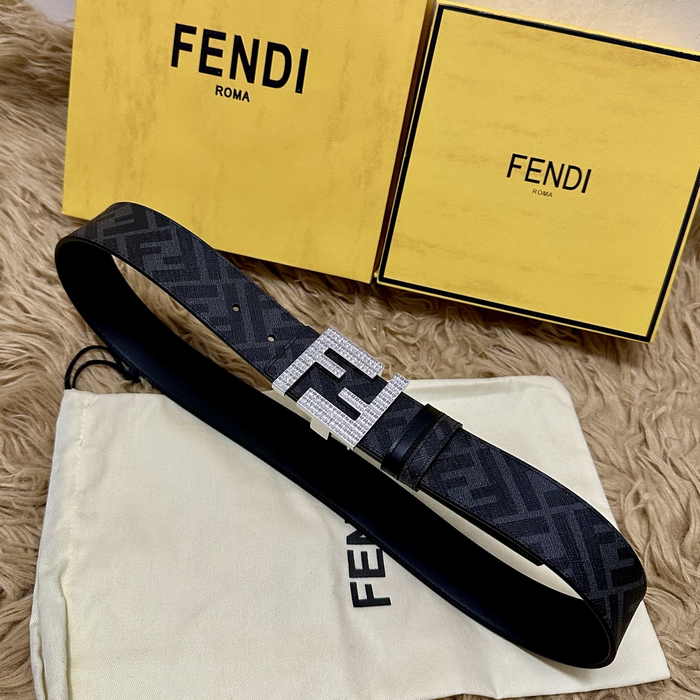 FENDI（芬迪）专柜同款 宽4.0CM 双环正反用腰带 FF按钉搭扣 黑色Cuoio Romano皮革