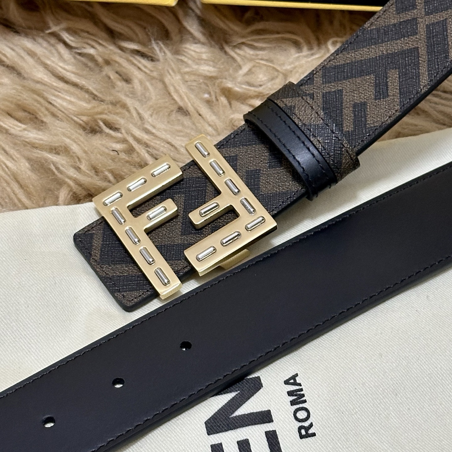 FENDI（芬迪）专柜同款 宽4.0CM 双环正反用腰带 FF按钉搭扣 黑色Cuoio Romano皮革