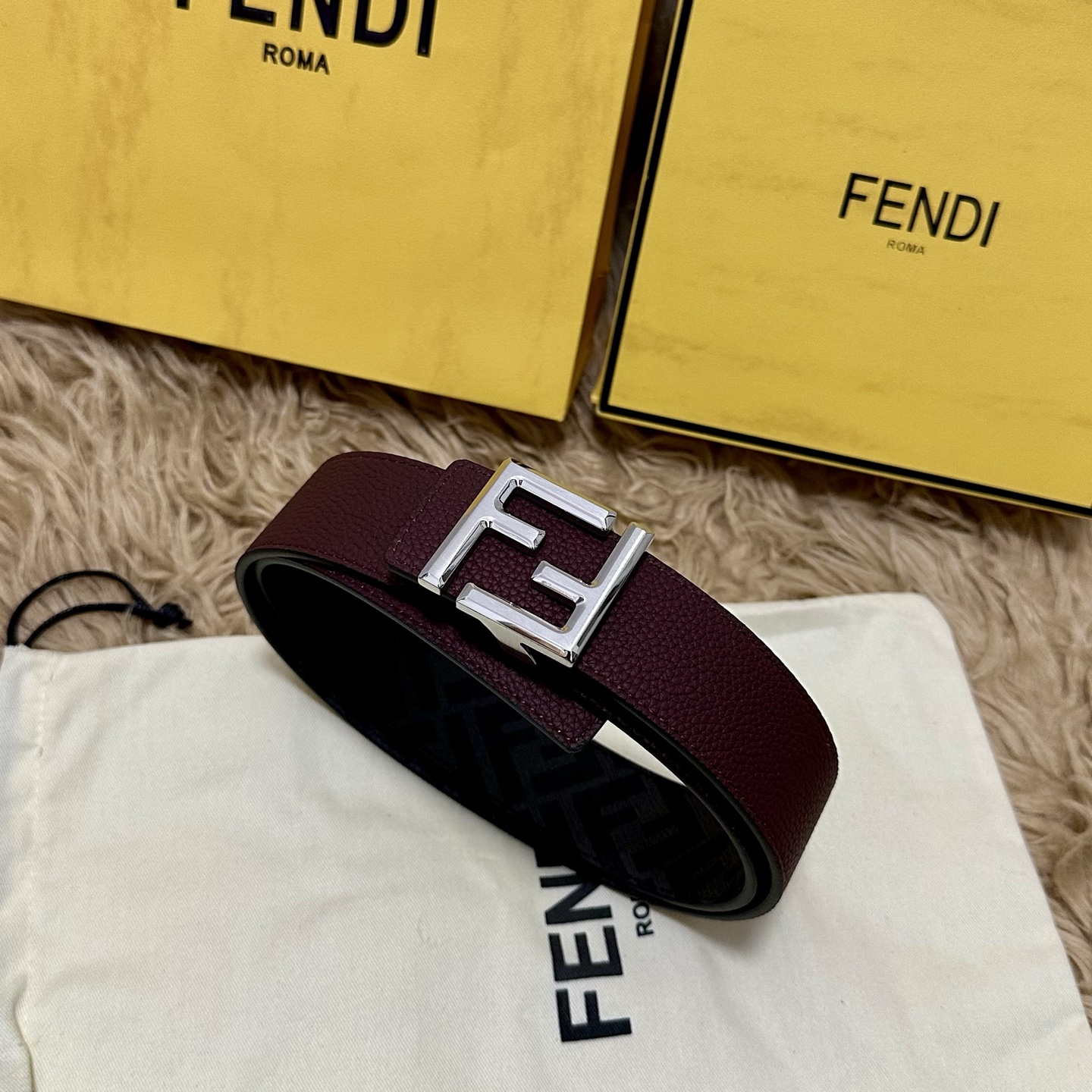 FENDI（芬迪）专柜同款 宽4.0CM 双环正反用腰带 FF按钉搭扣 酒红色Cuoio Romano皮